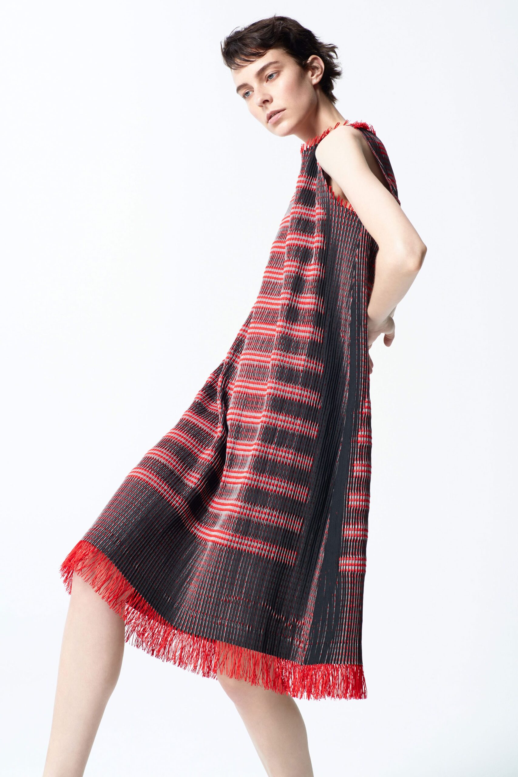 Issey Miyake F/W 18 Look 15