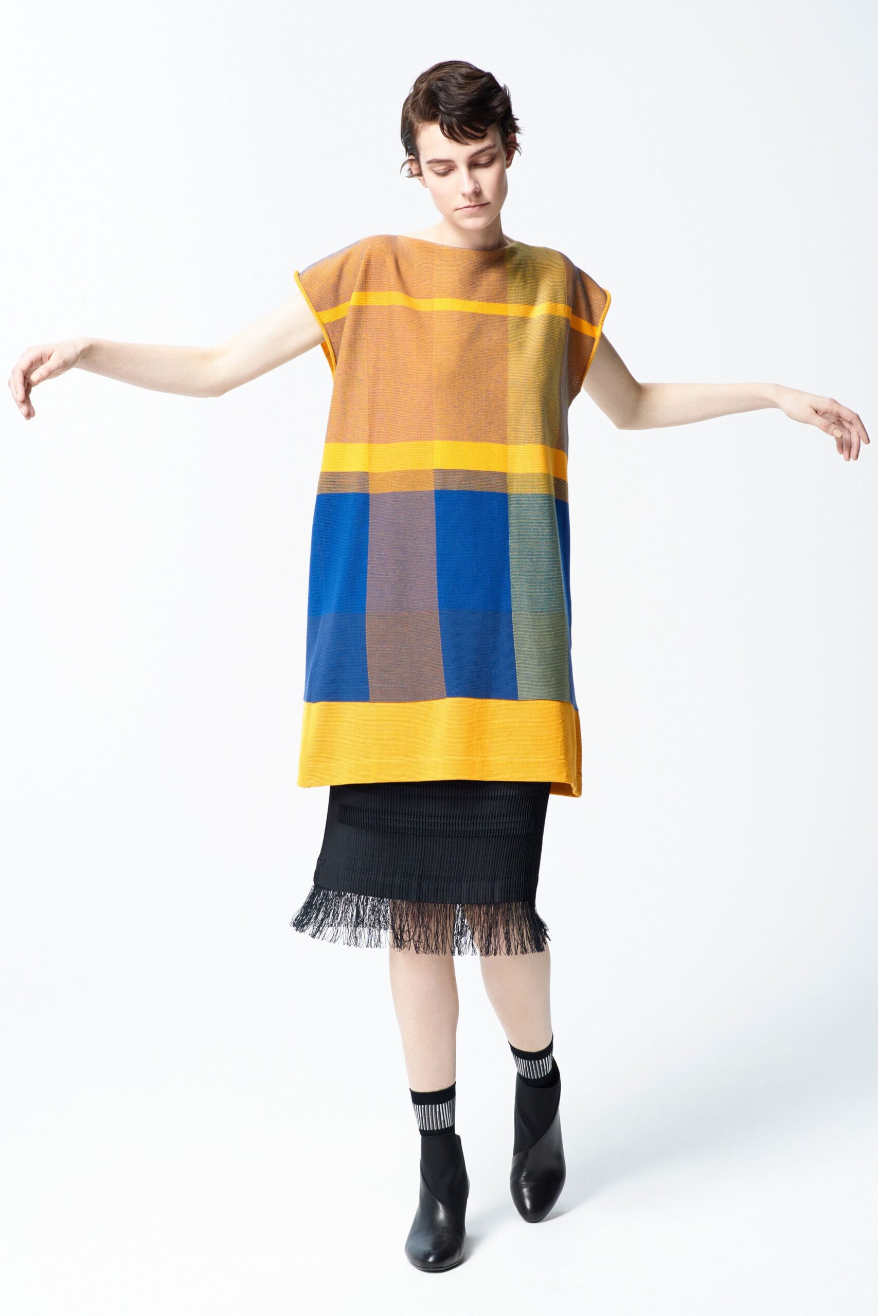 Issey Miyake F/W 18 Look 17