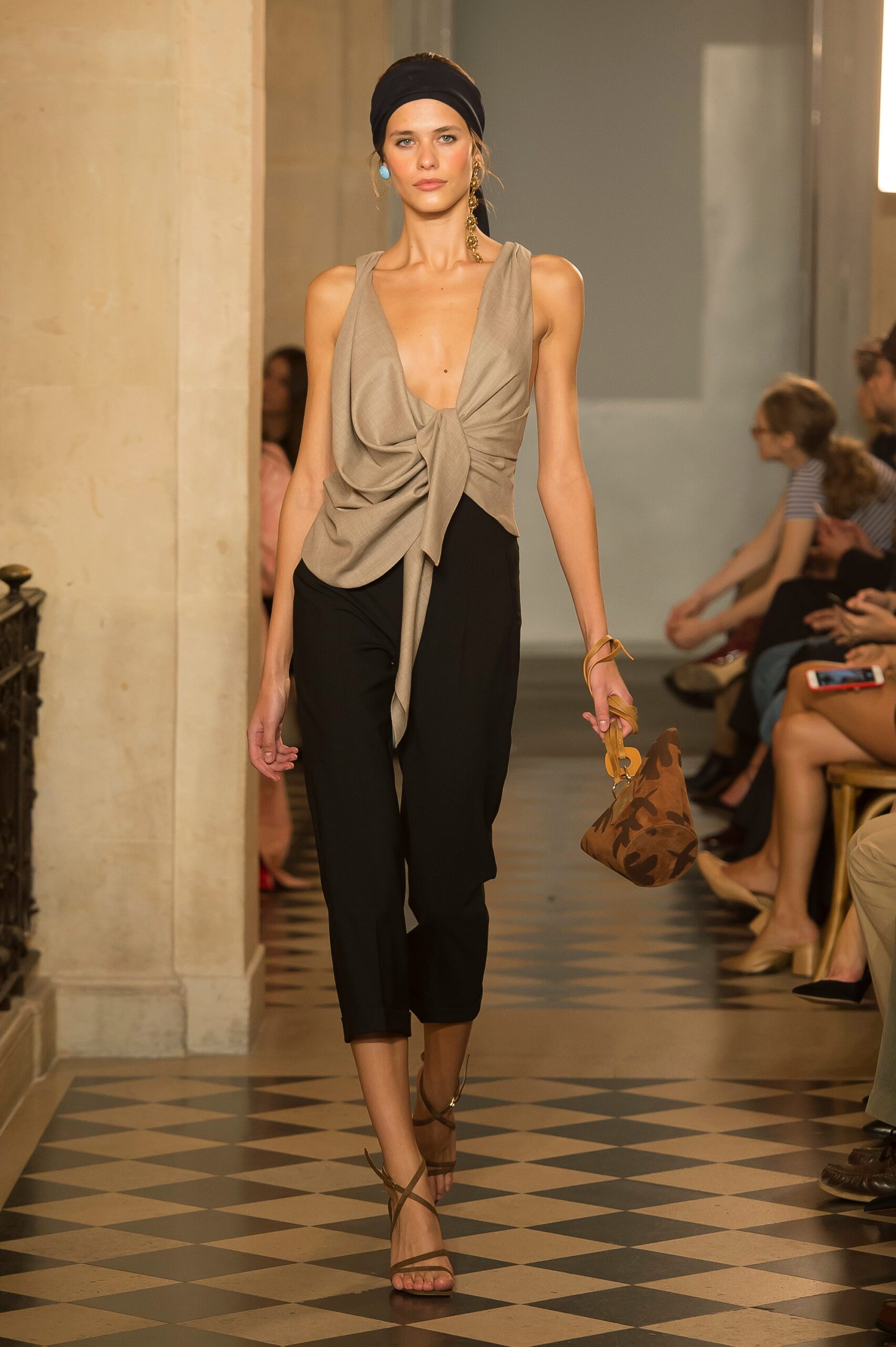 Jacquemus S/S 18 Look 17