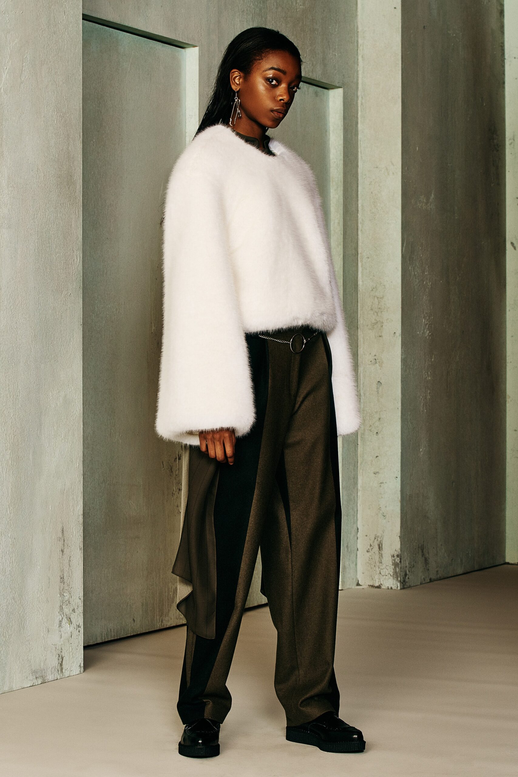 Ji Oh F/W 16 Look 17