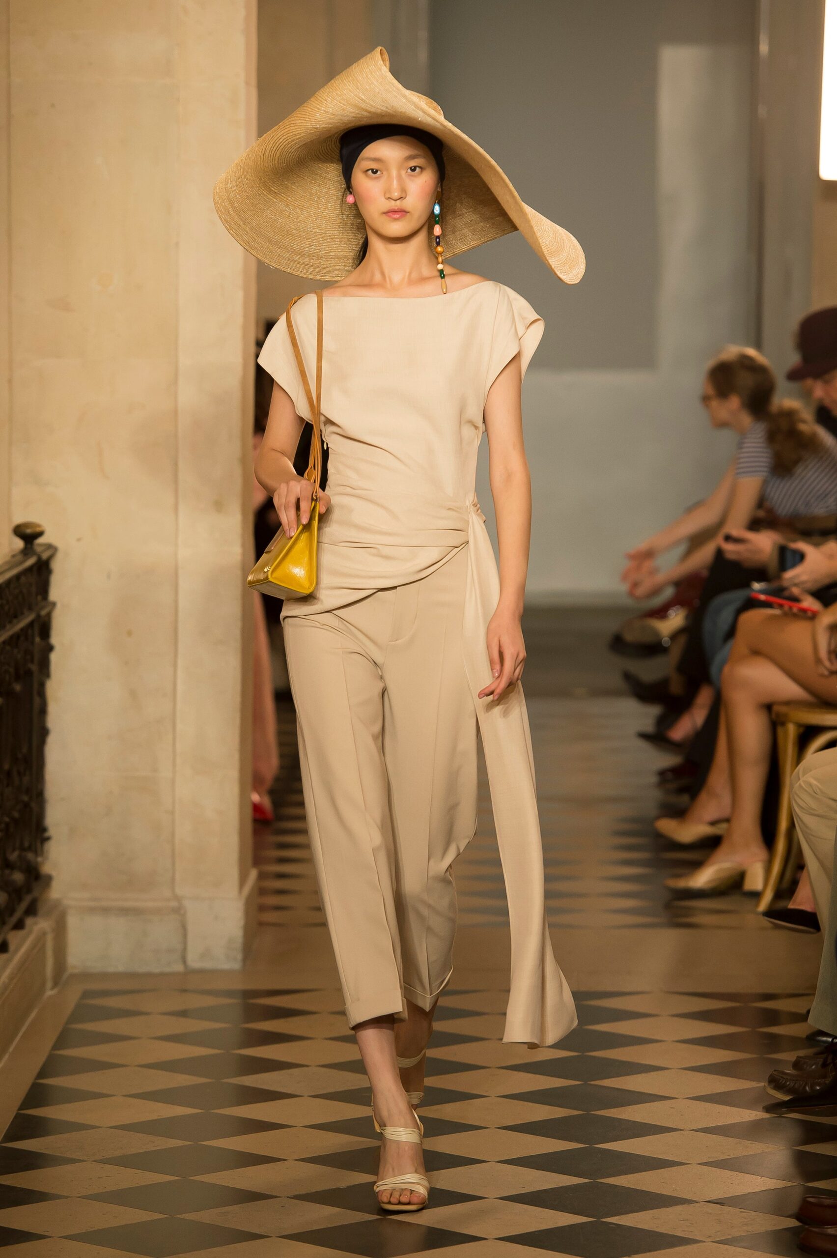 Jacquemus S/S 18 Look 27