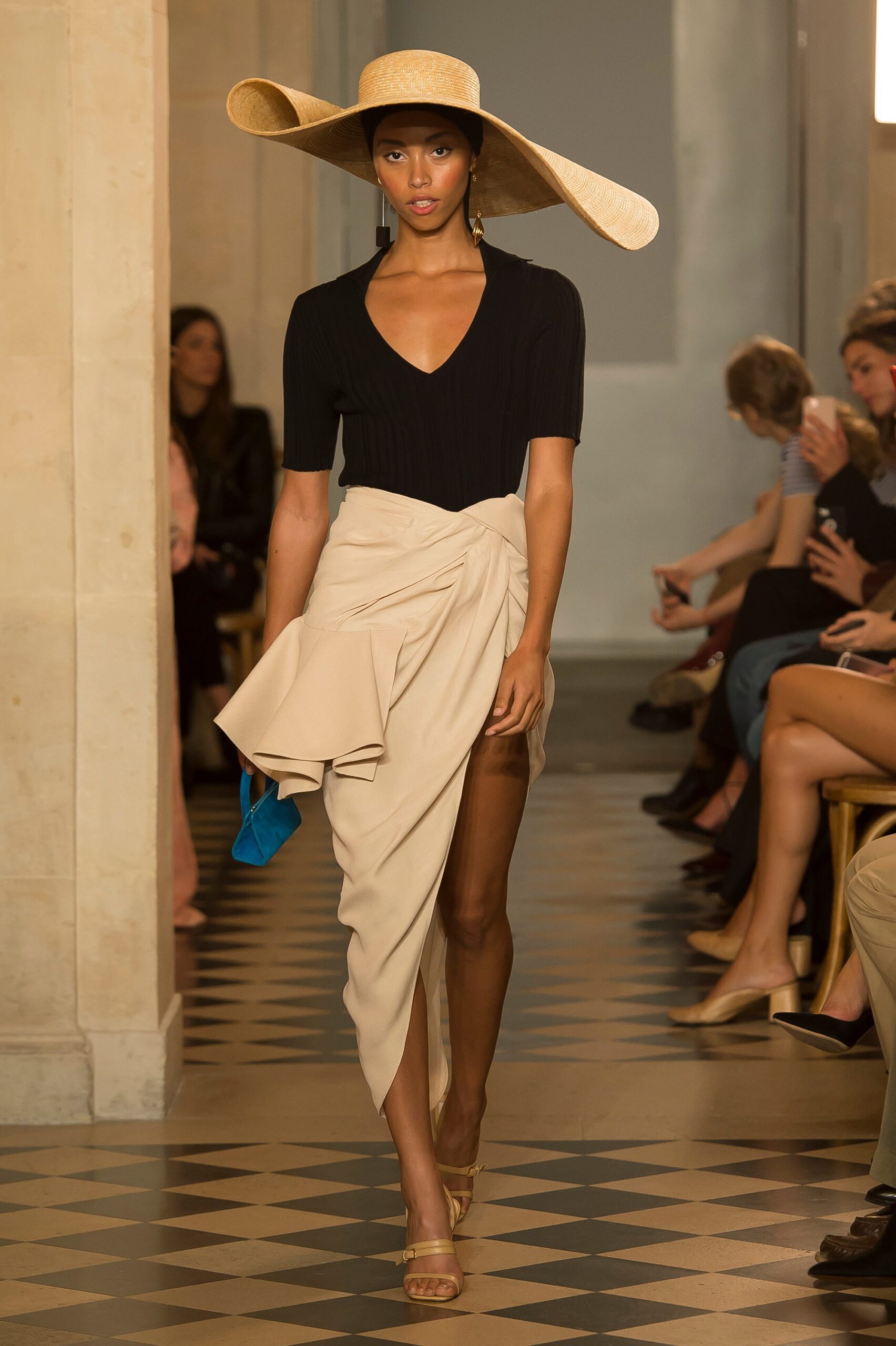 Jacquemus S/S 18 Look 42
