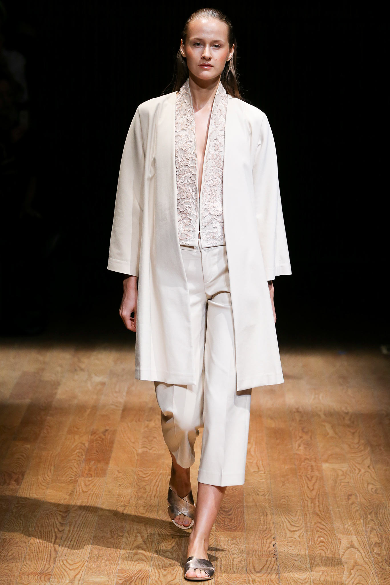 Josie Natori Spring 2015 Ready-to-Wear