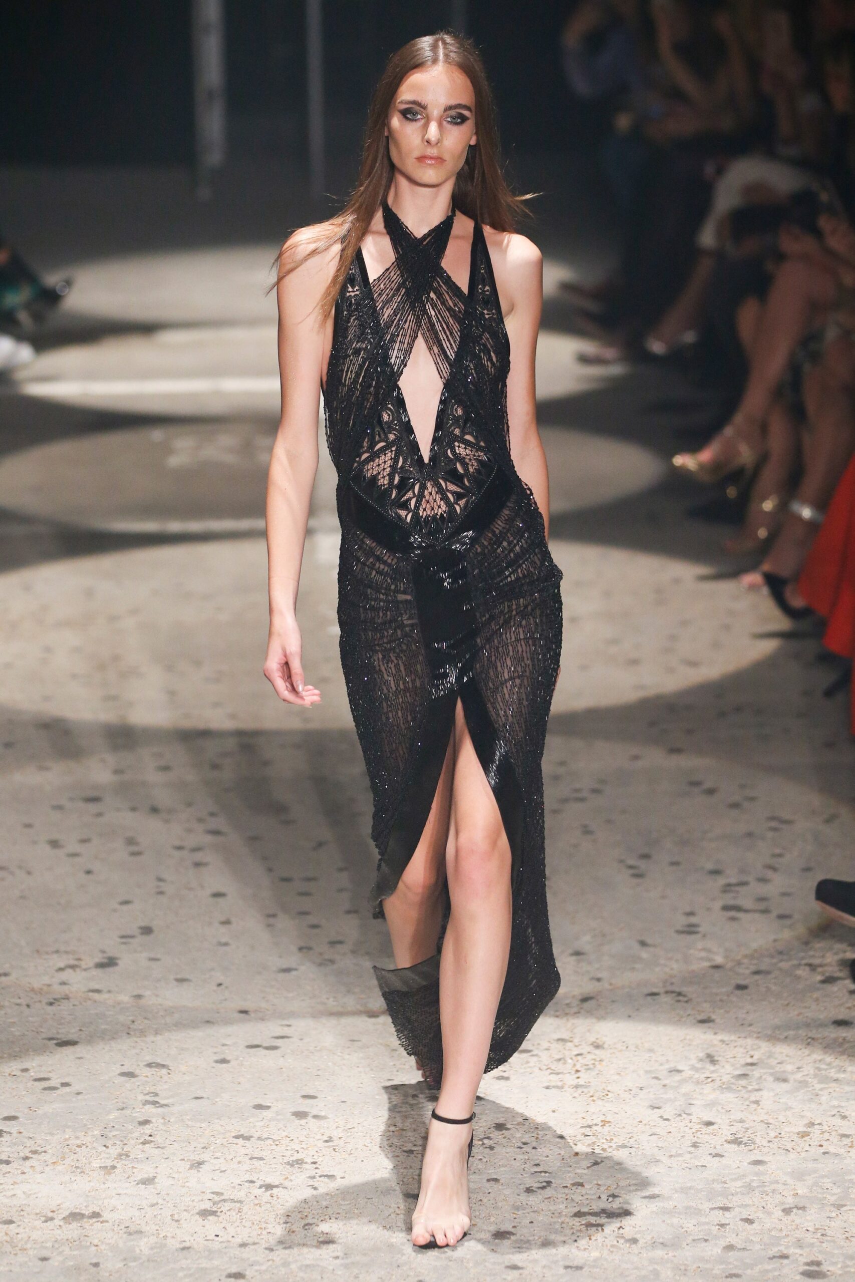 Julien Macdonald S/S 18 Look 6