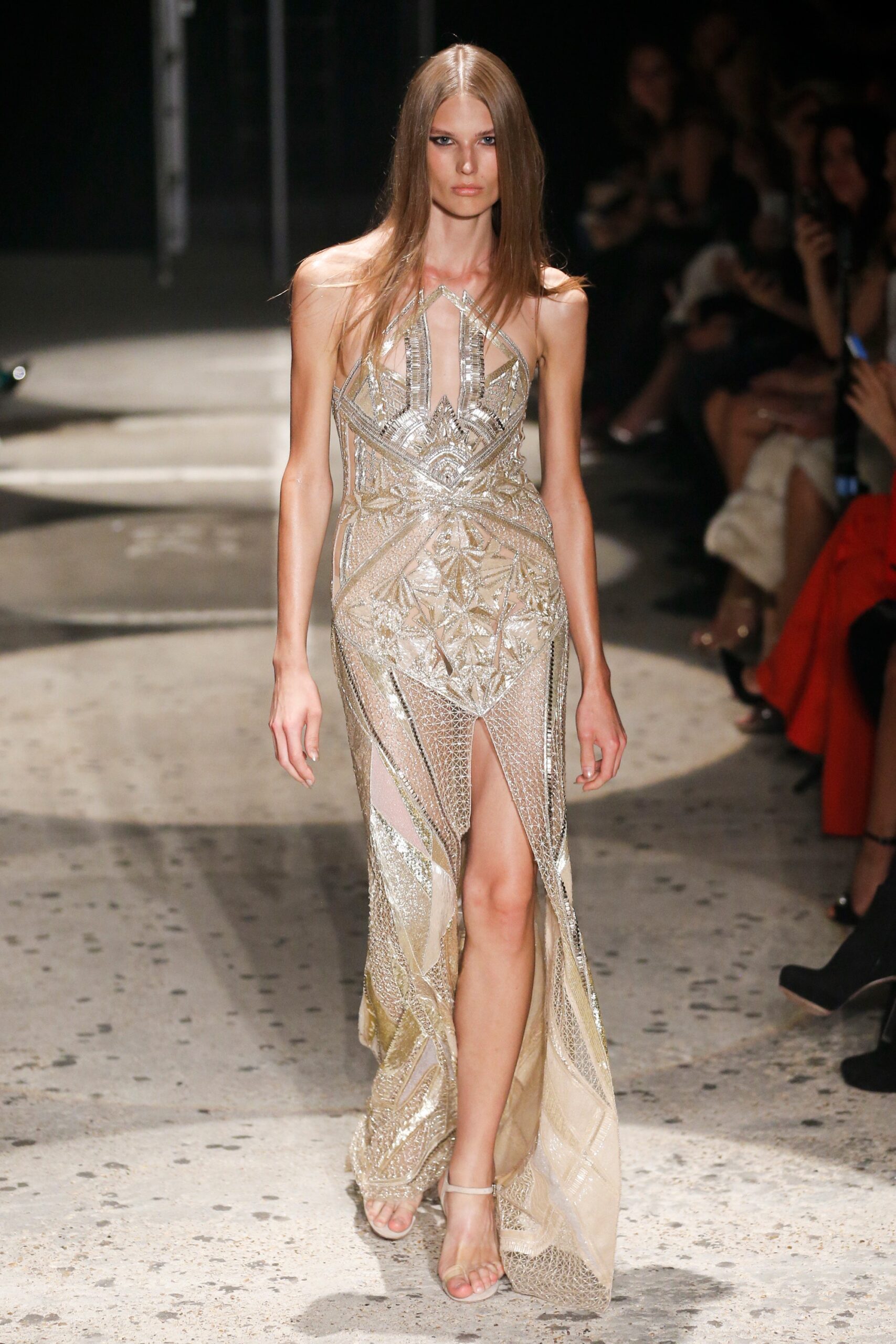 Julien Macdonald S/S 18 Look 23