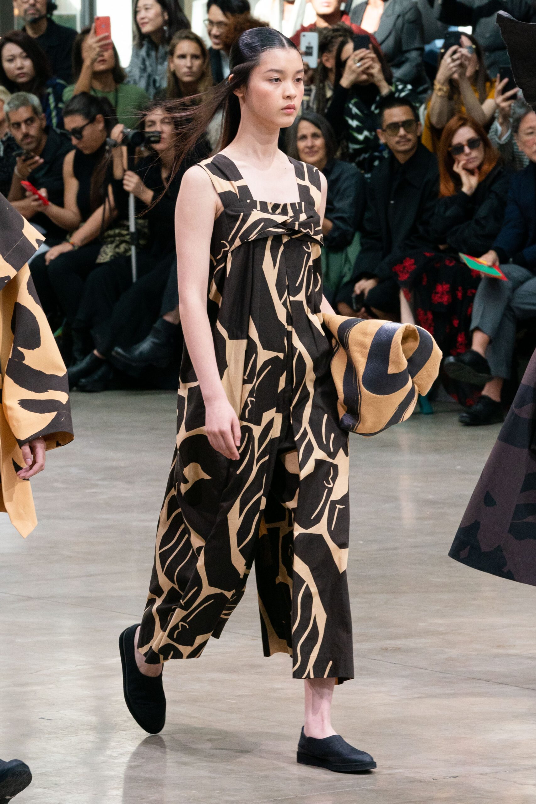Issey Miyake S/S 20 Look 1