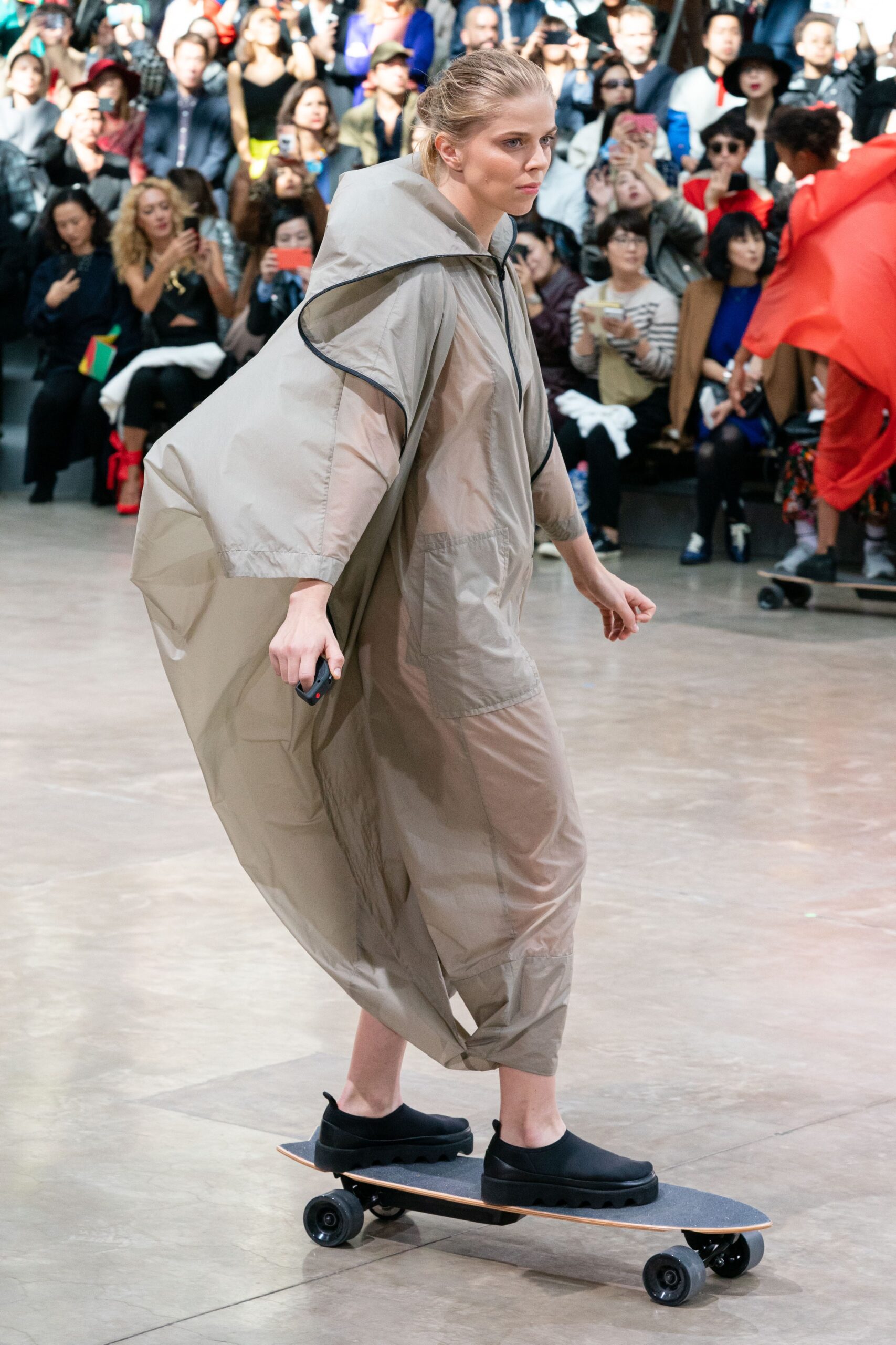 Issey Miyake S/S 20 Look 8