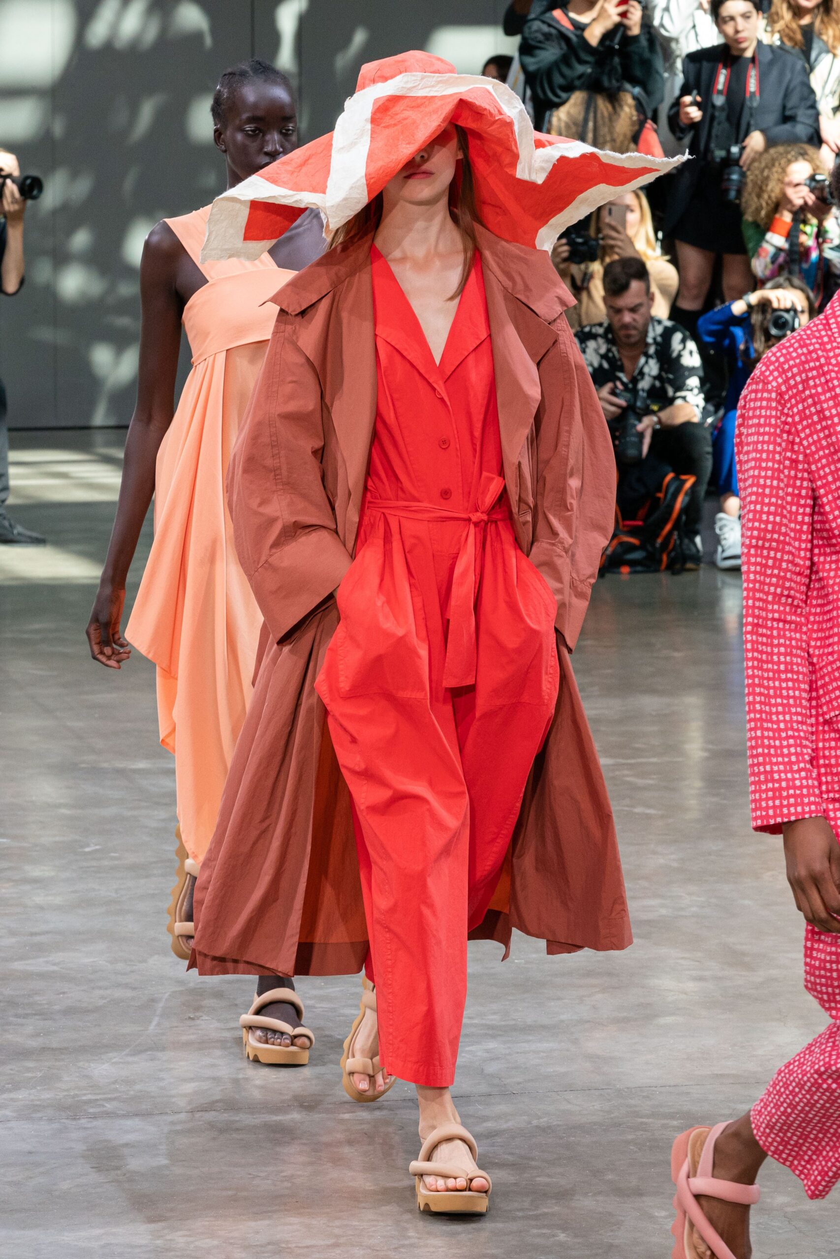 Issey Miyake S/S 20 Look 10