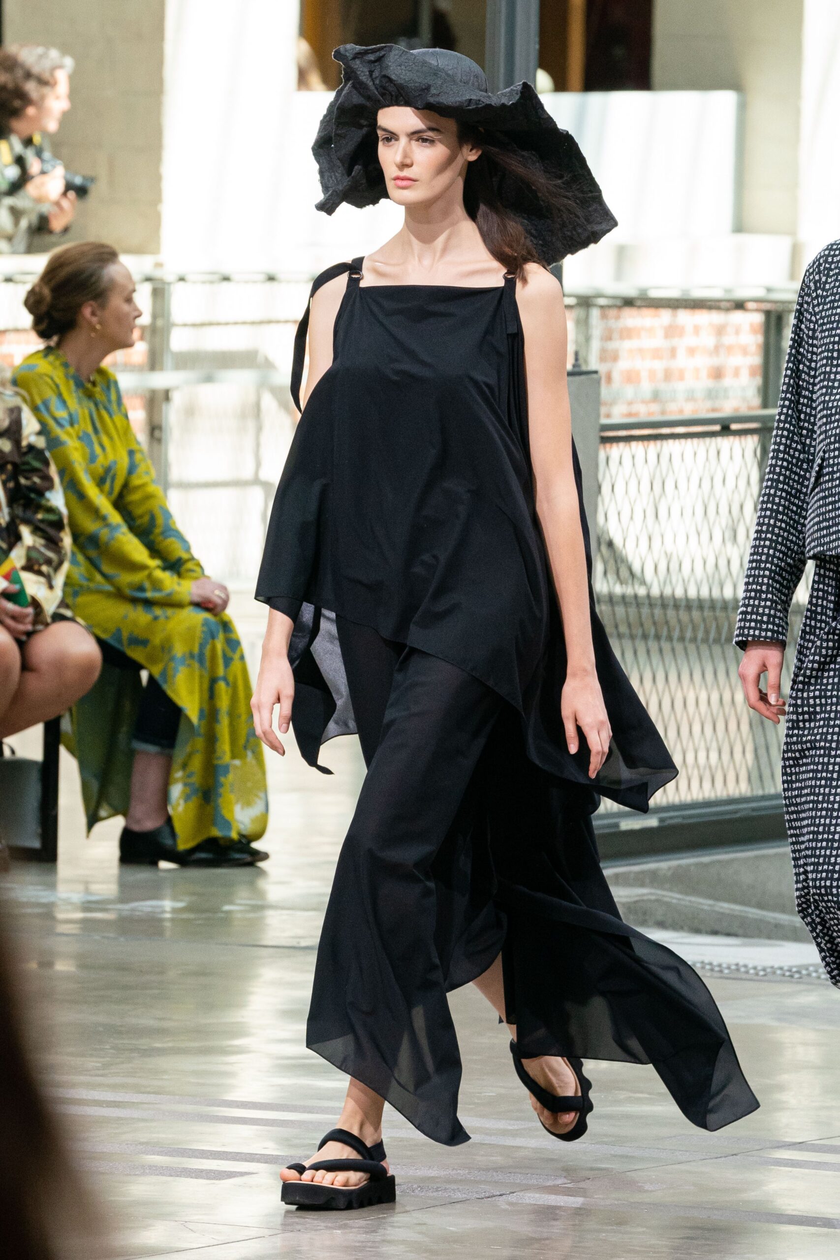 Issey Miyake S/S 20 Look 13