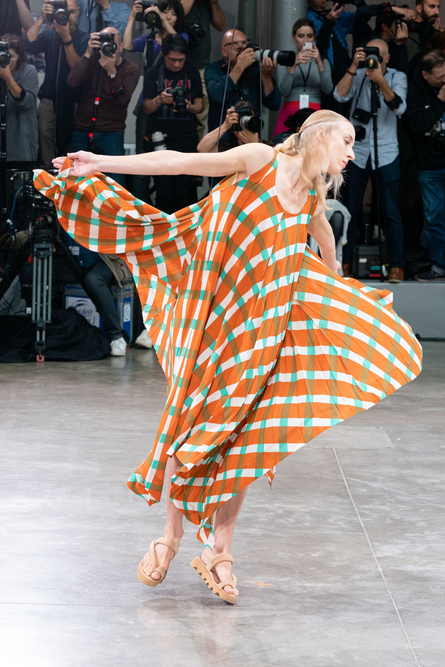 Issey Miyake S/S 20 Look 29