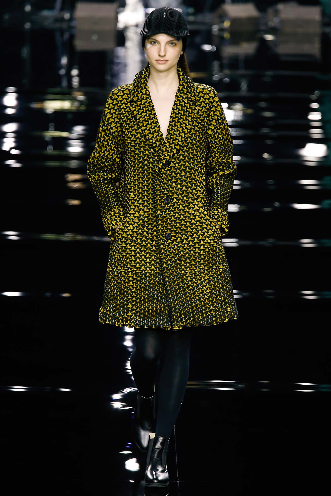 Issey Miyake F/W 15 Look 1