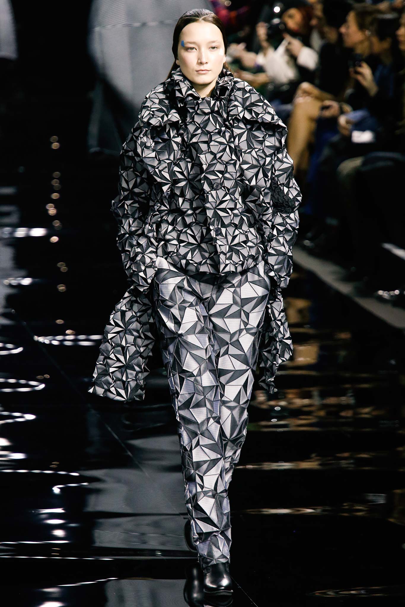 Issey Miyake F/W 15 Look 27