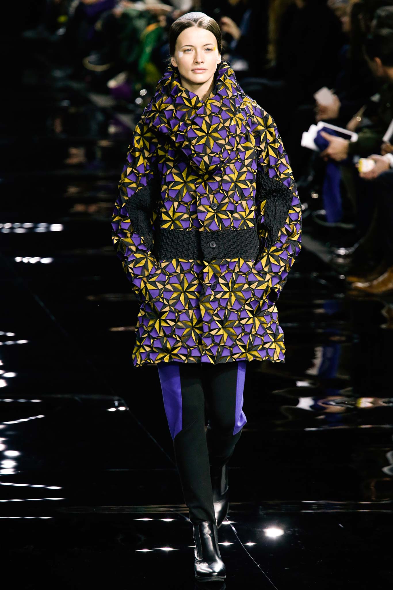 Issey Miyake F/W 15 Look 32