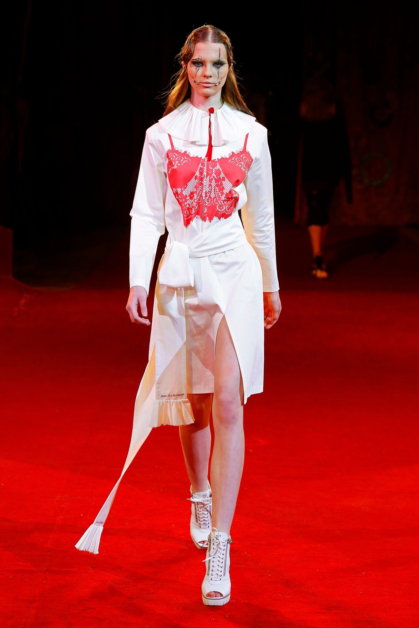 Jean Gritsfeldt Ukraine F/W 16 Look 21