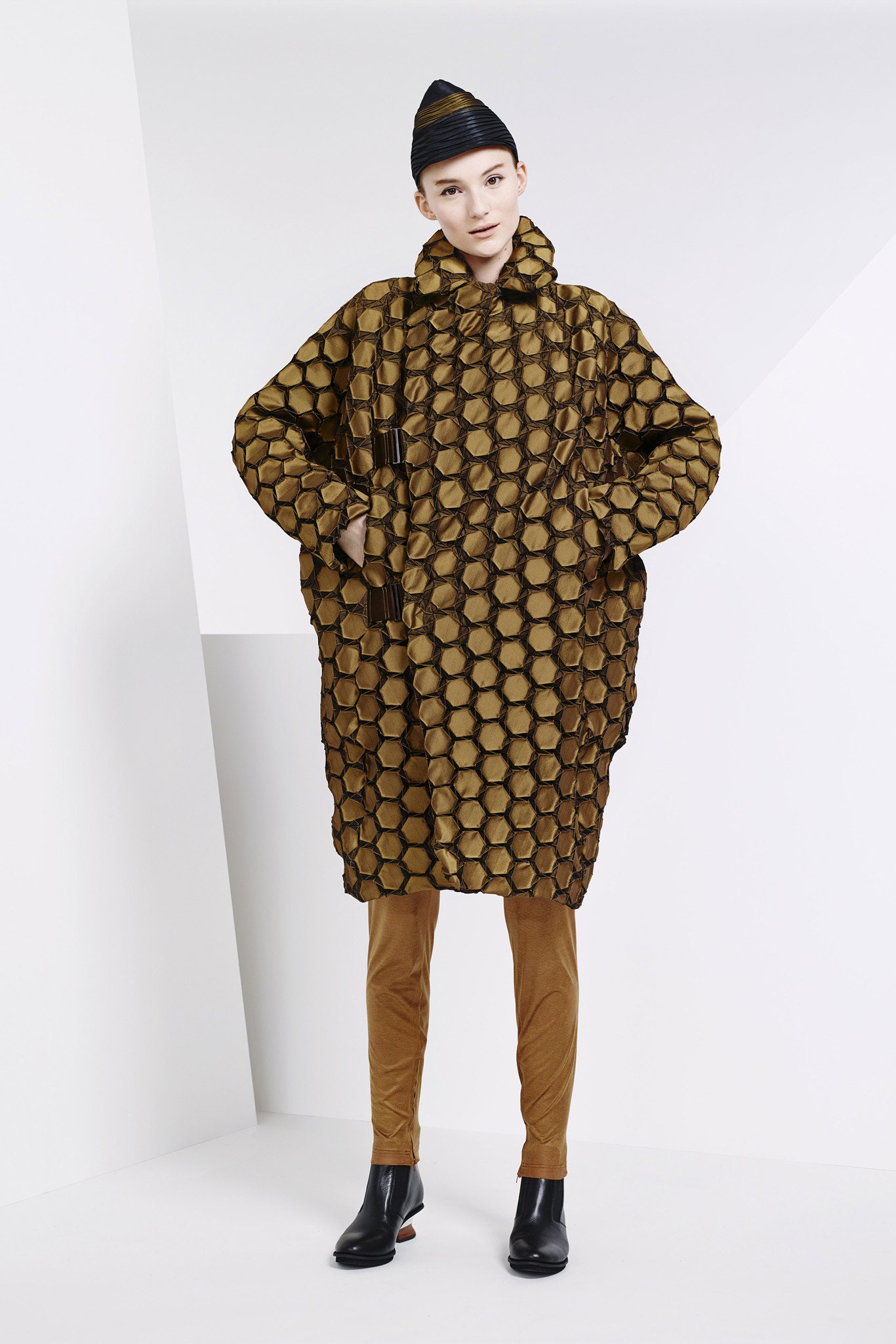 Issey Miyake F/W 15 Look 1