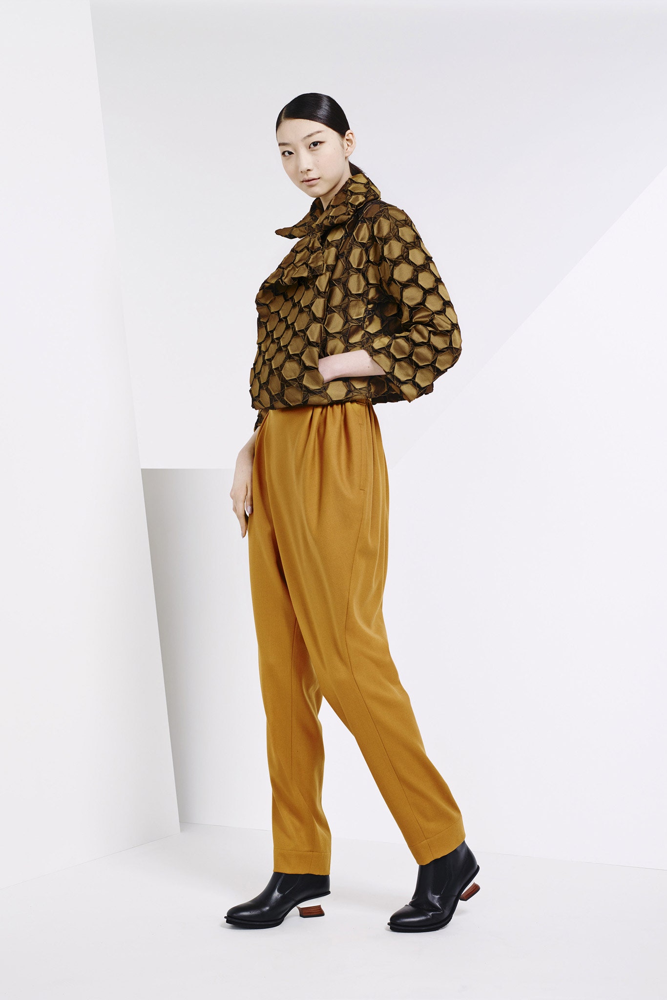 Issey Miyake F/W 15 Look 3