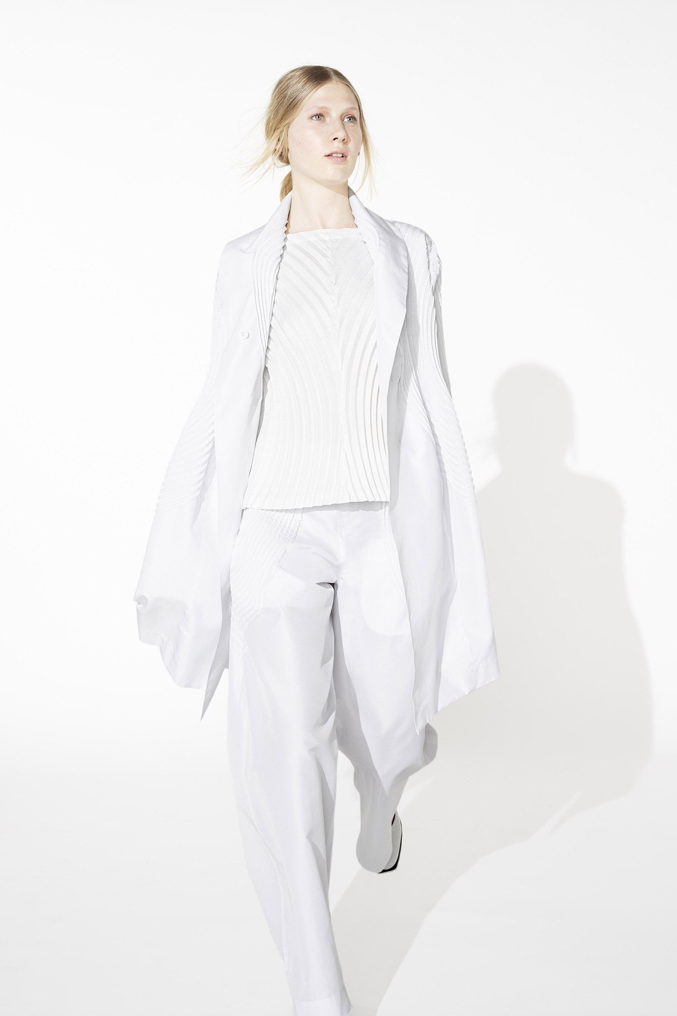 Issey Miyake Resort 15 Look 4