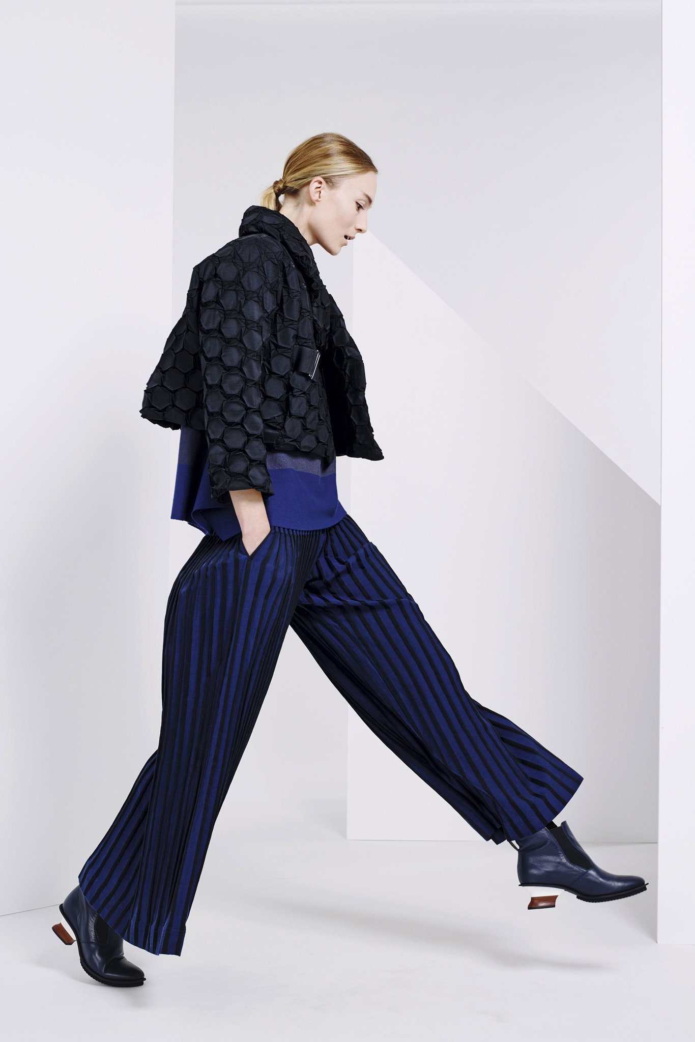 Issey Miyake F/W 15 Look 4