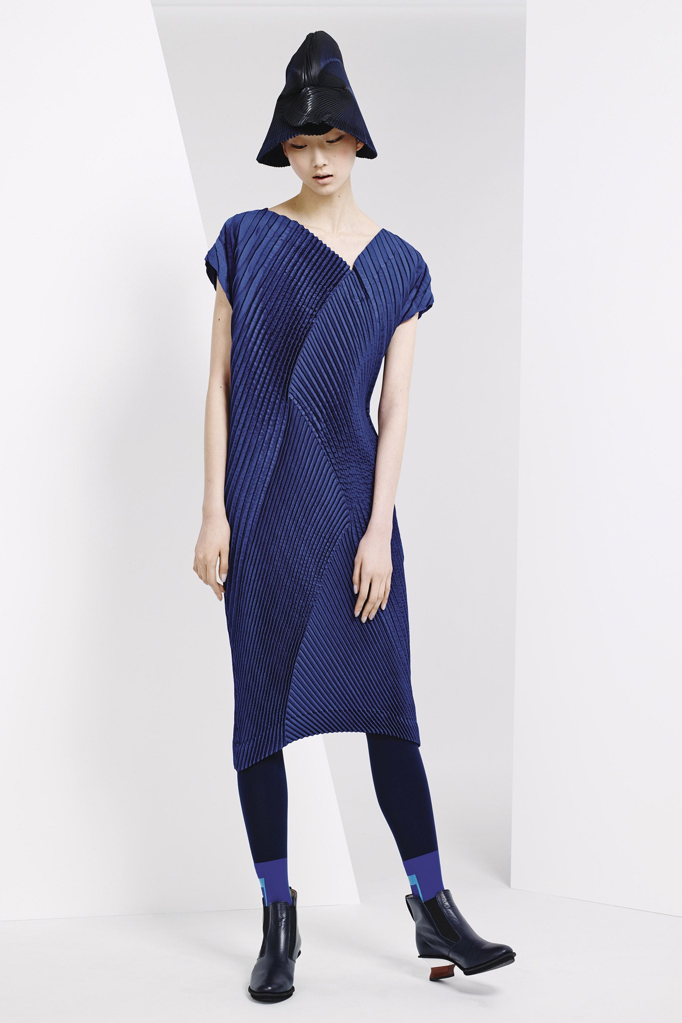 Issey Miyake F/W 15 Look 7