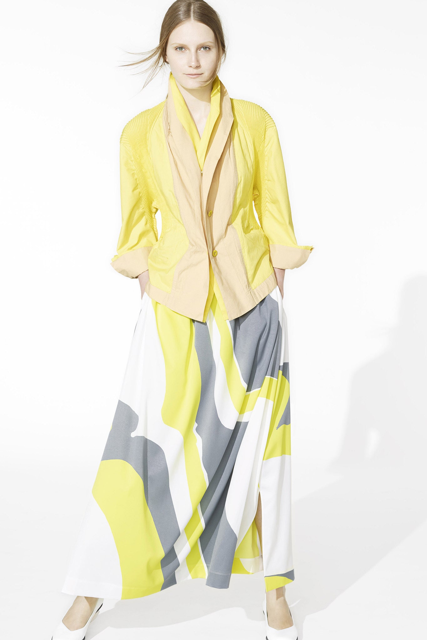 Issey Miyake Resort 15 Look 14