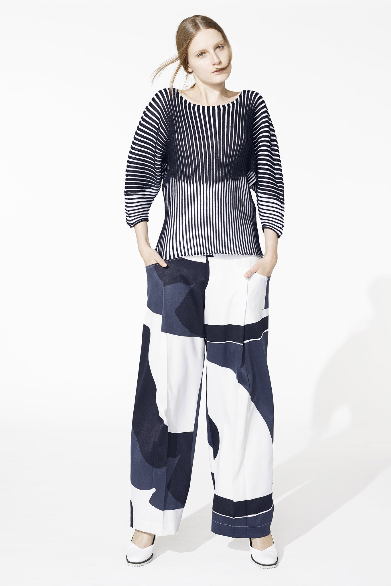 Issey Miyake Resort 15 Look 17