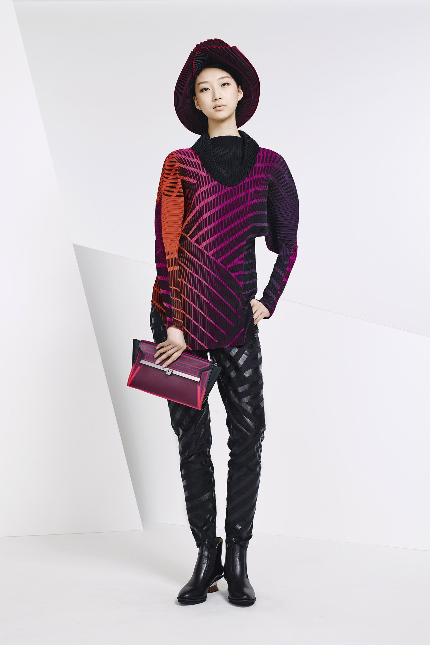 Issey Miyake F/W 15 Look 23