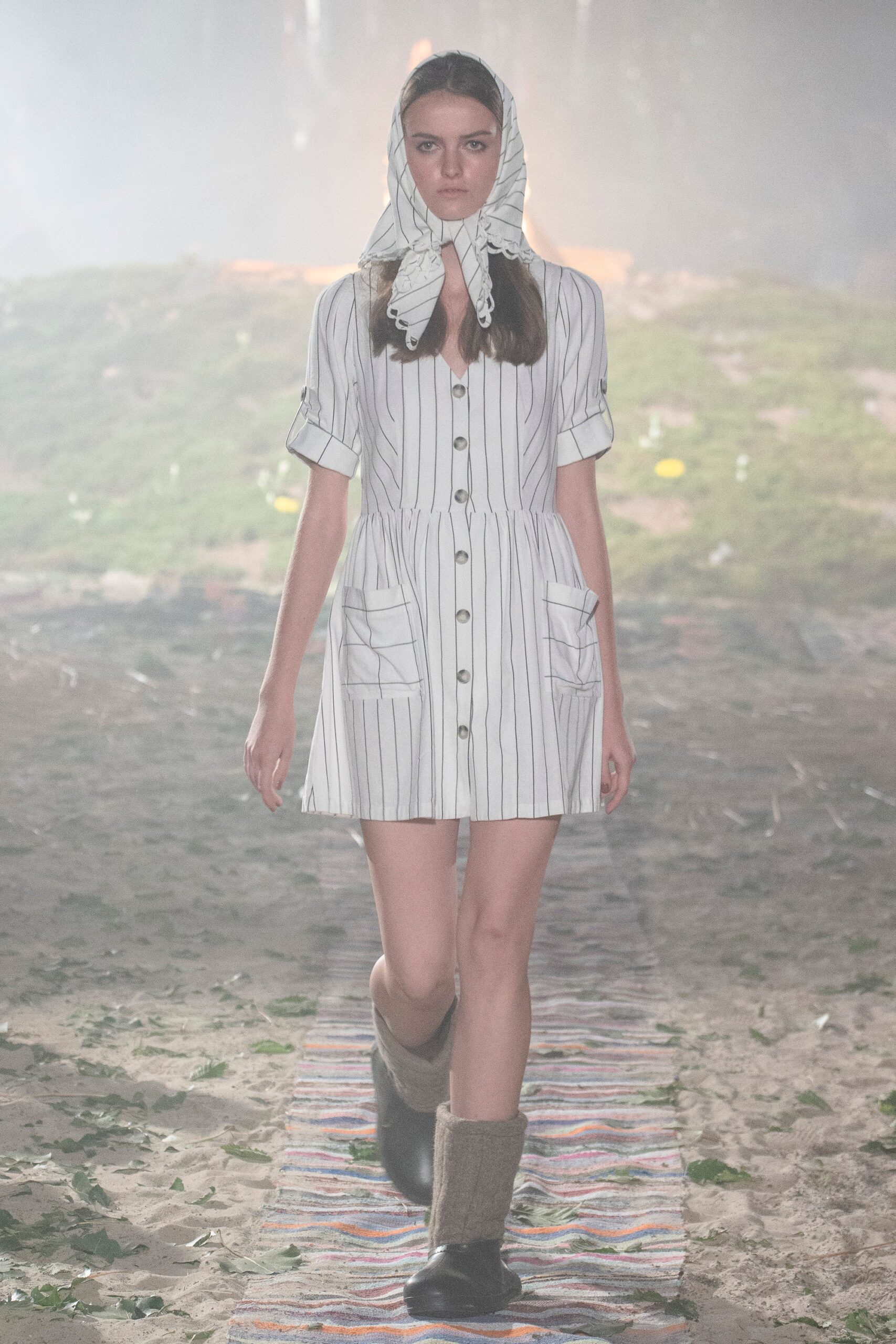 Jardin Exotique Kiev S/S 19 Look 10