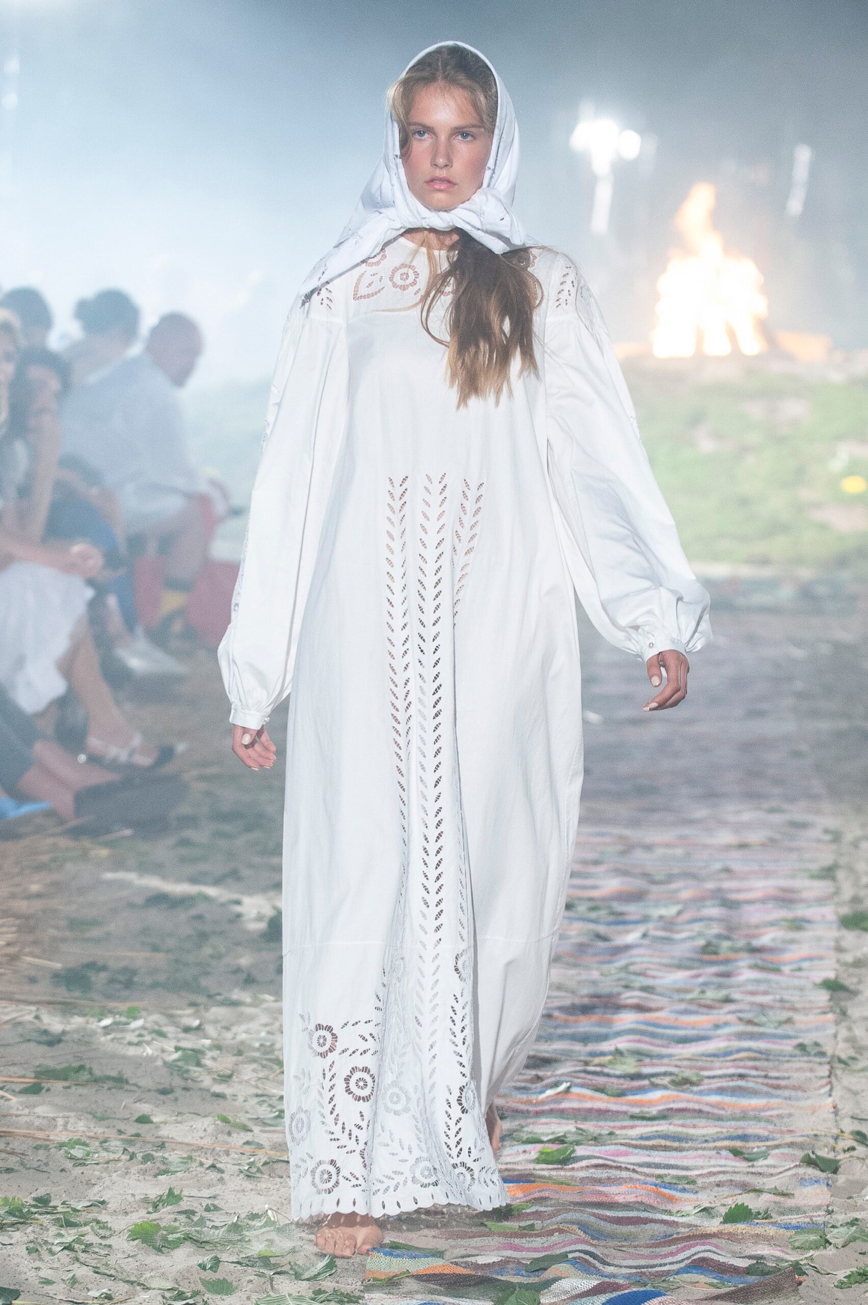 Jardin Exotique Kiev S/S 19 Look 14