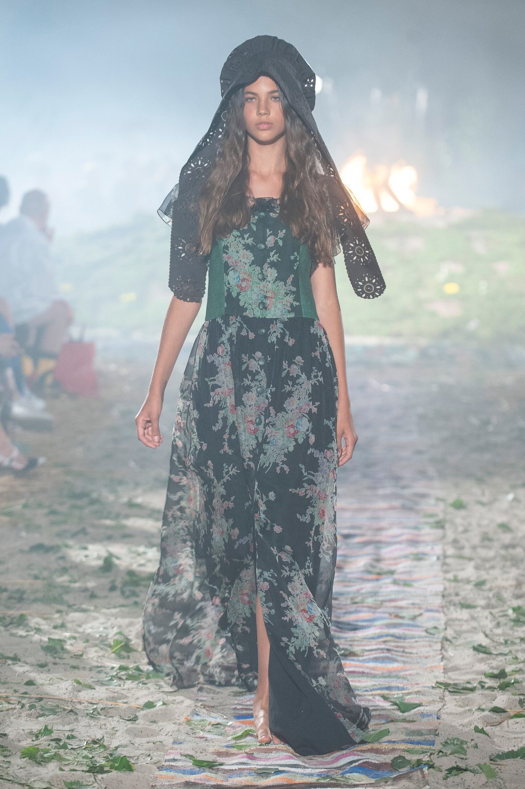 Jardin Exotique Kiev S/S 19 Look 21