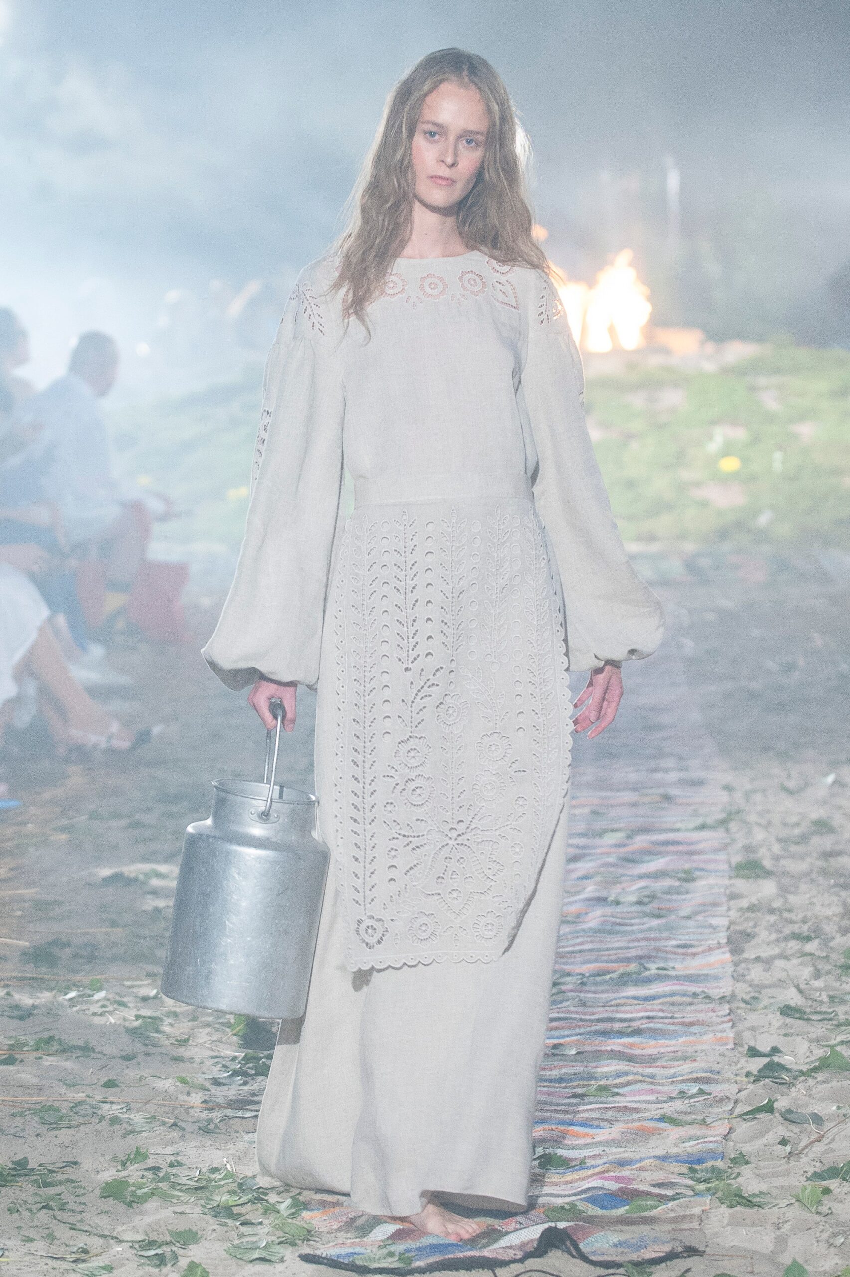 Jardin Exotique Kiev S/S 19 Look 29