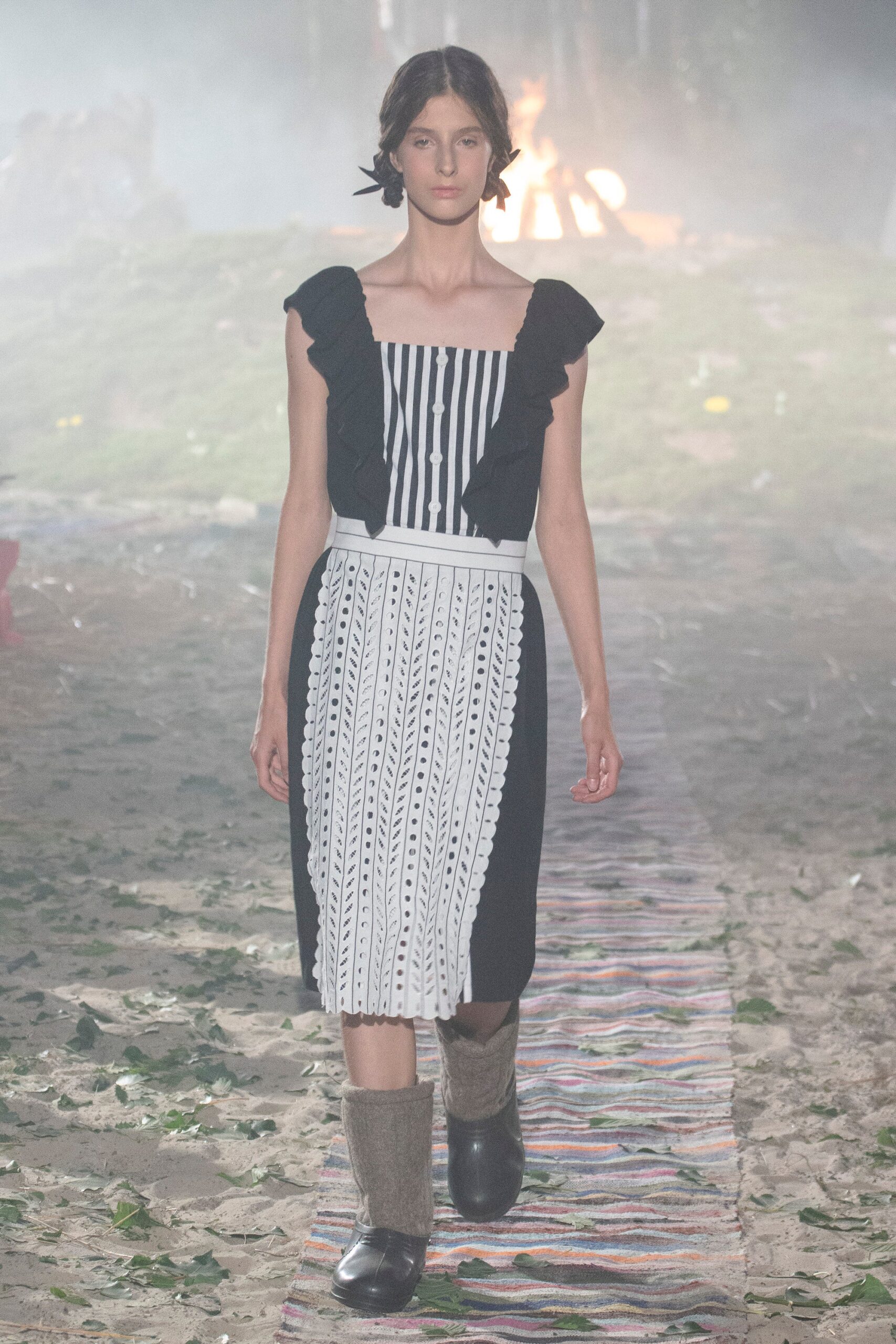 Jardin Exotique Kiev S/S 19 Look 32
