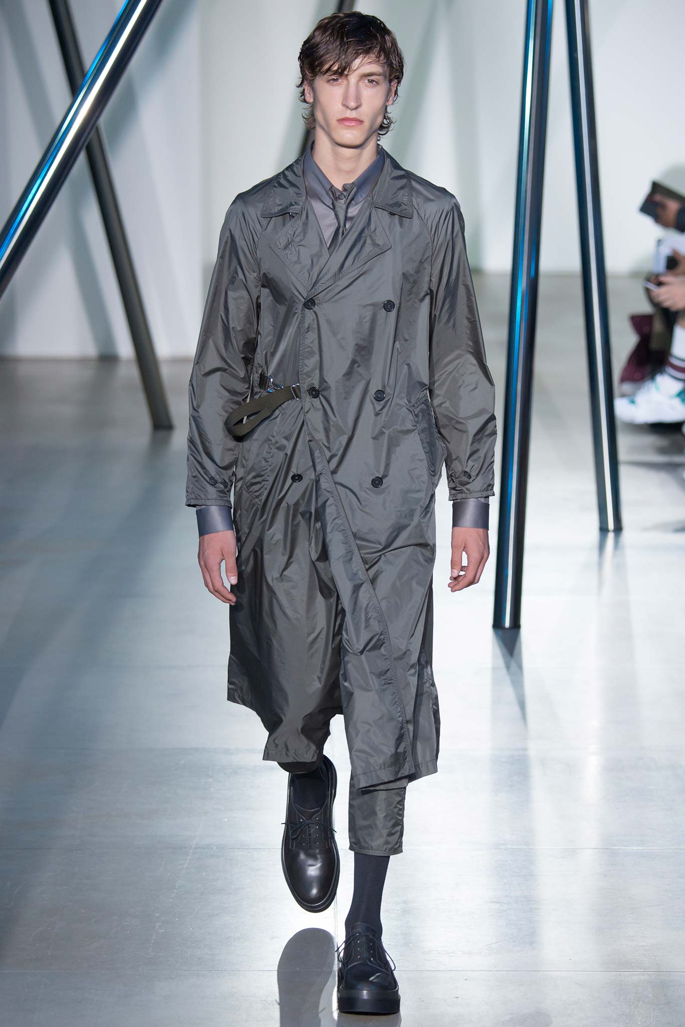 Jil Sander S/S 16 Menswear Look 1