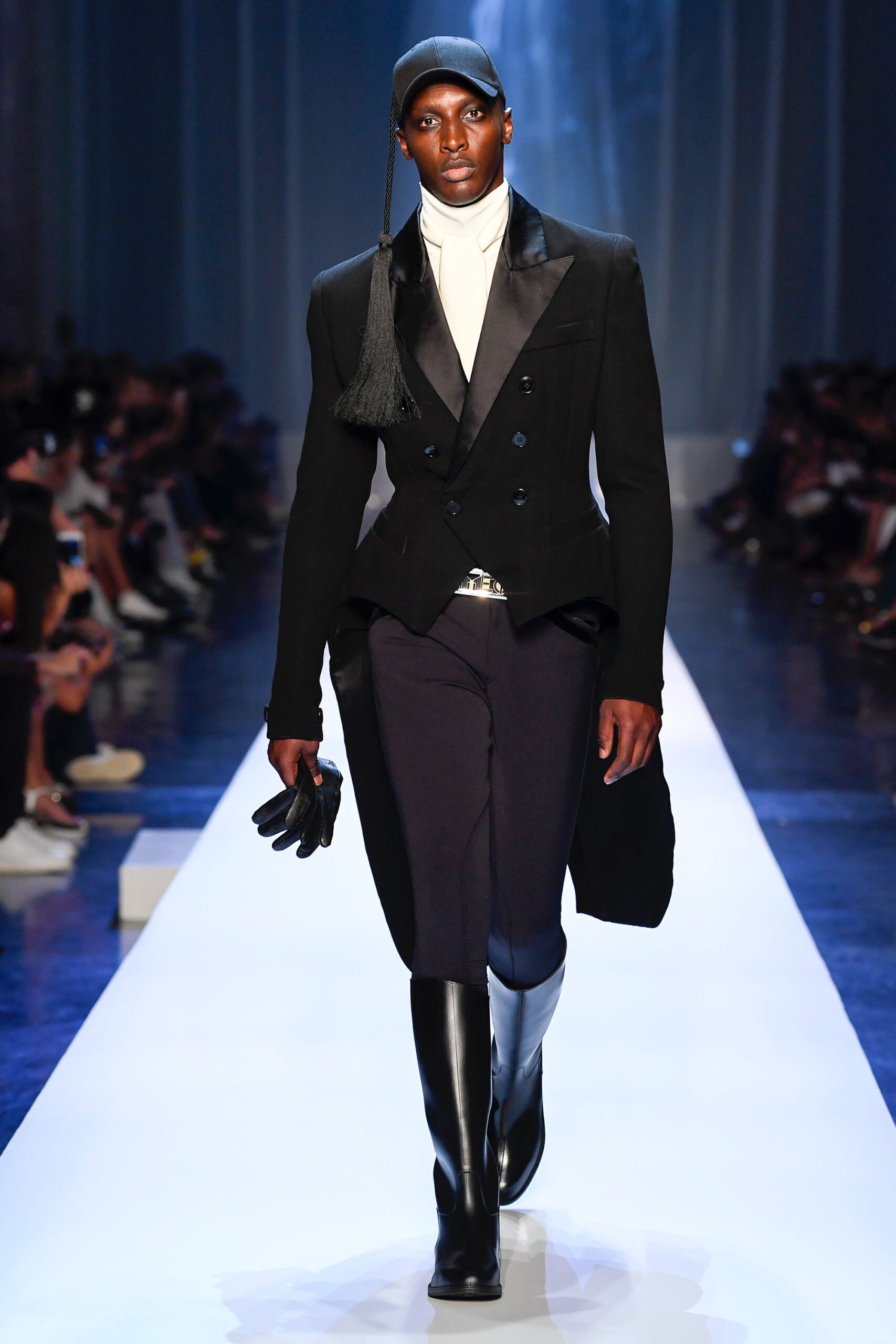 Jean Paul Gaultier F/W 18 Couture Look 1