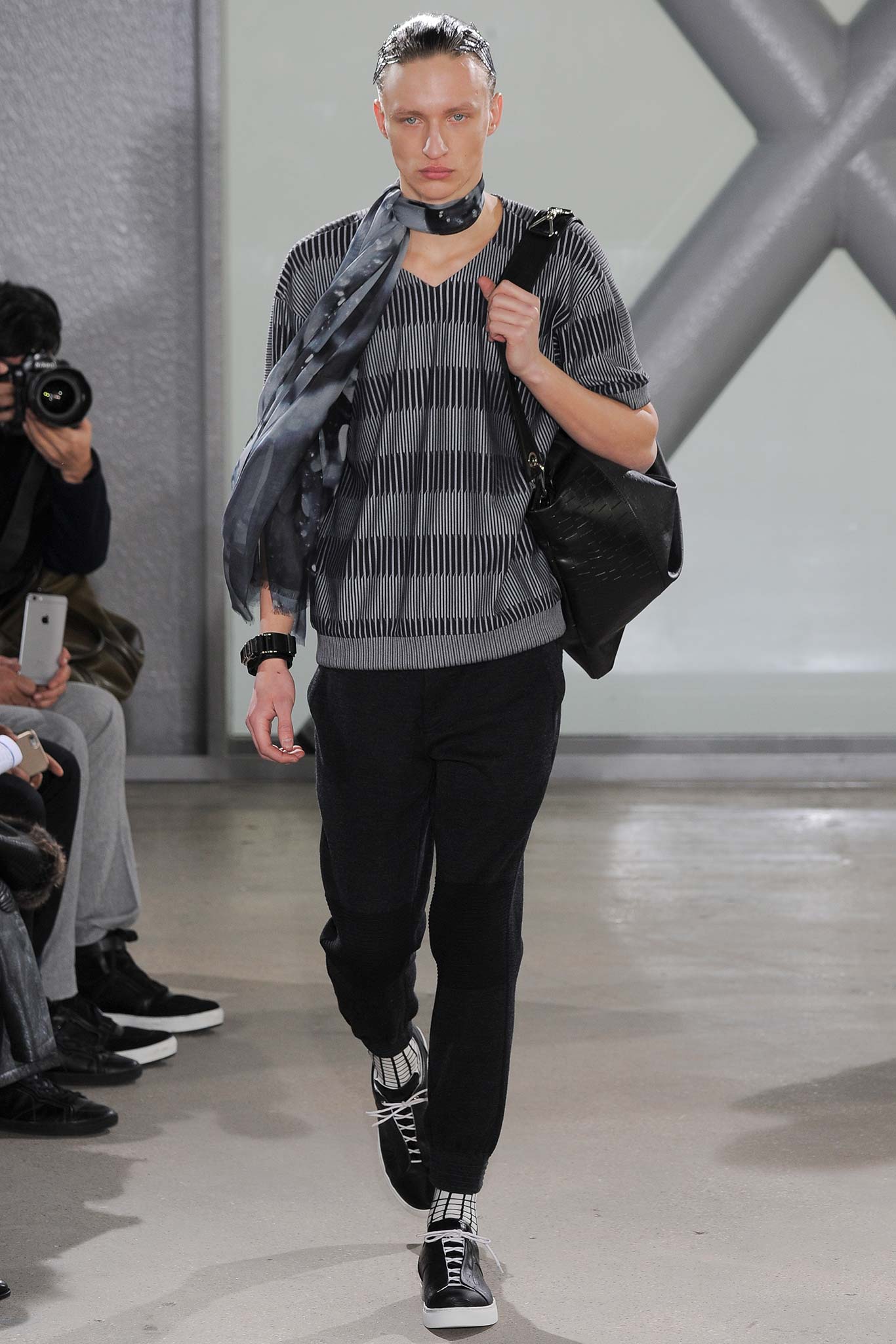 Issey Miyake F/W 15 Menswear Look 16