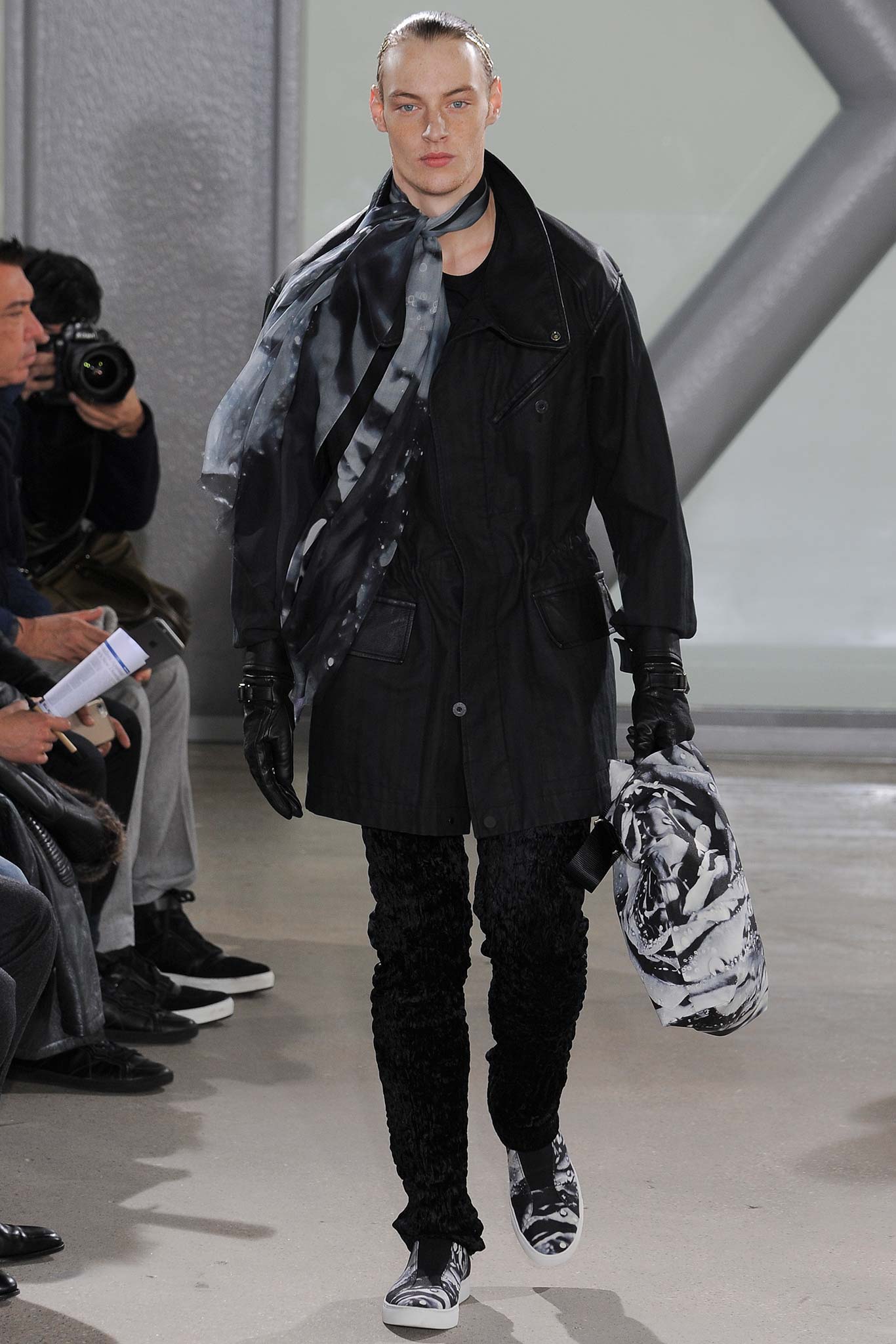 Issey Miyake F/W 15 Menswear Look 21