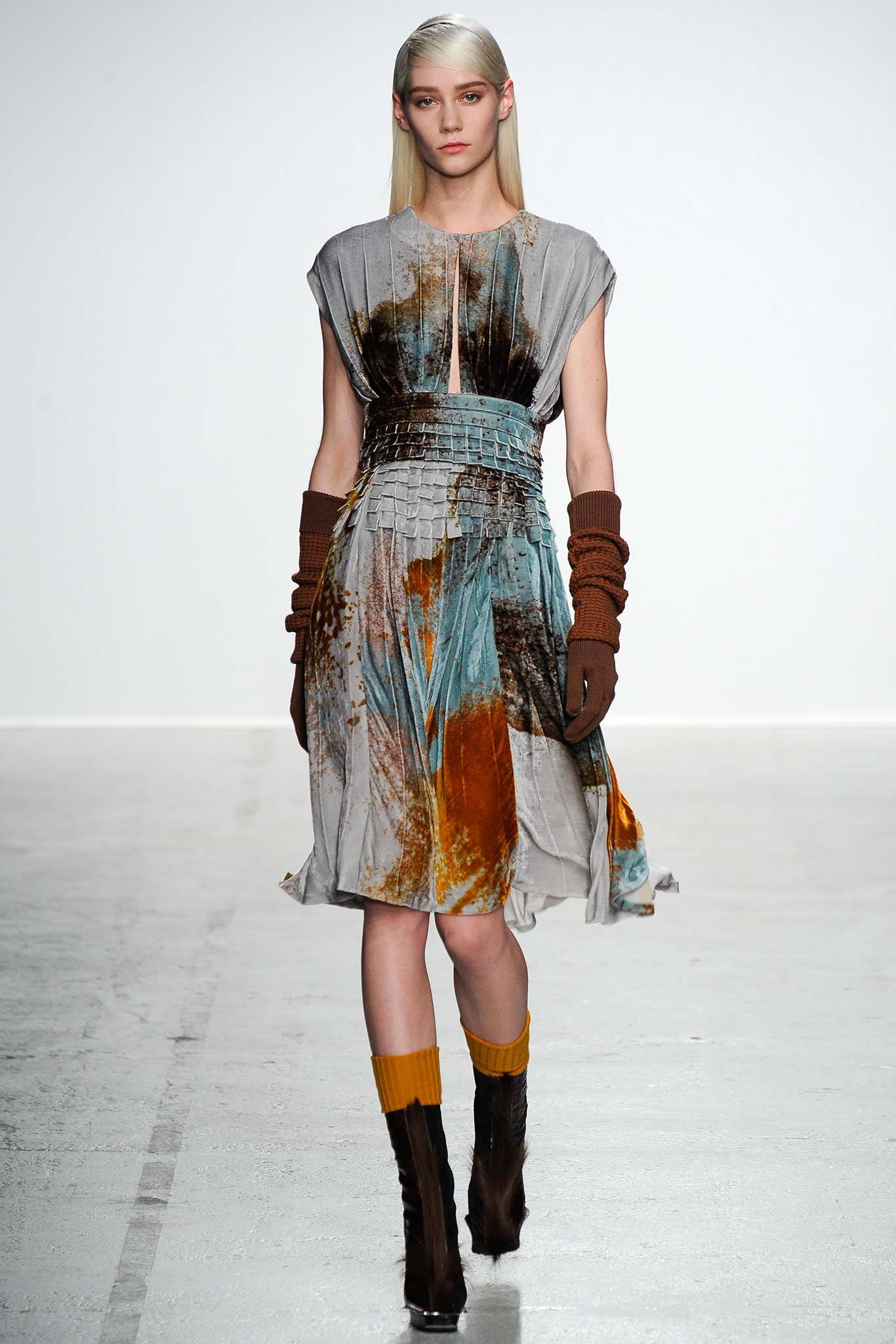 John Galliano Fall 2014 Ready-to-Wear