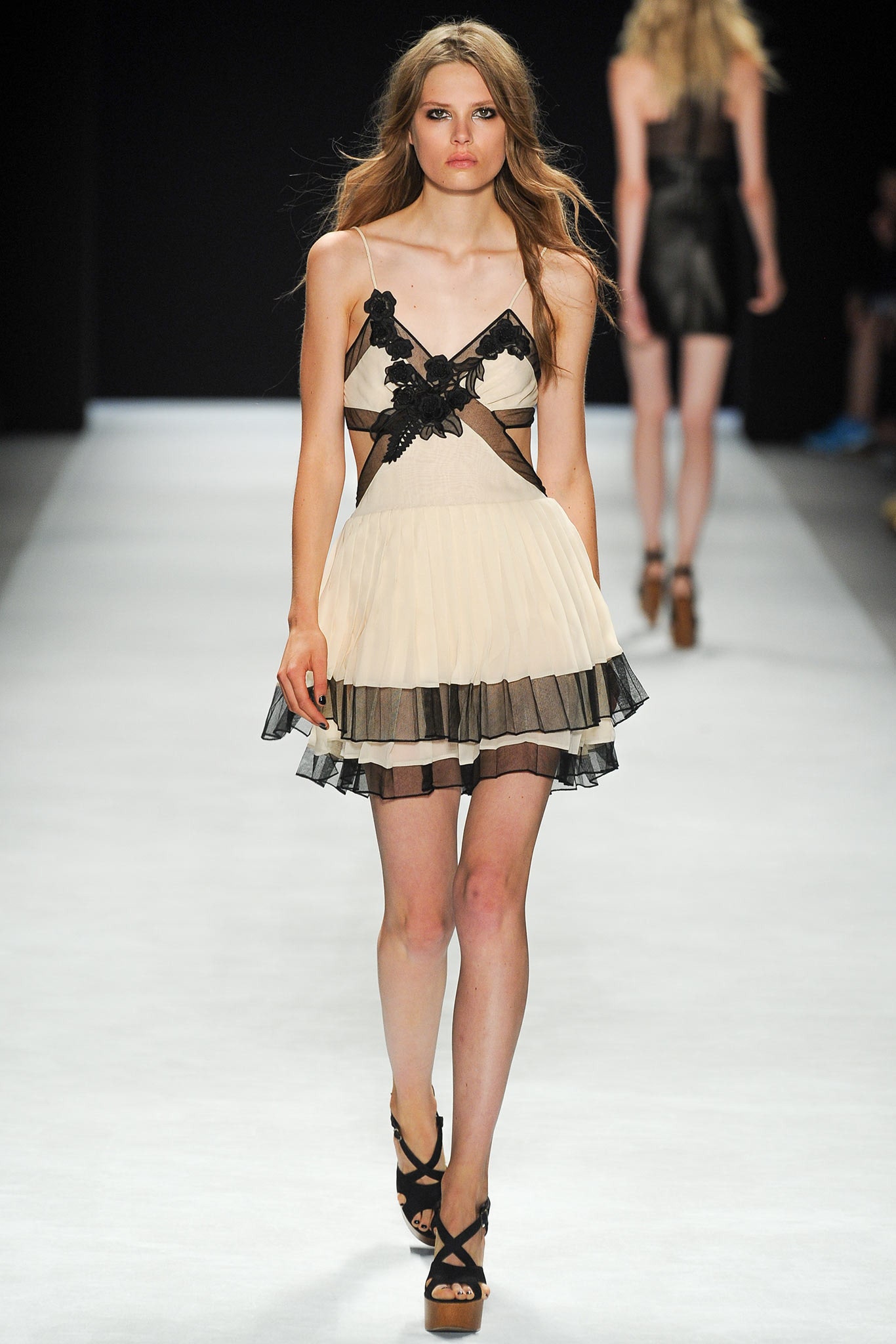 Jill Stuart S/S 14 Look 33