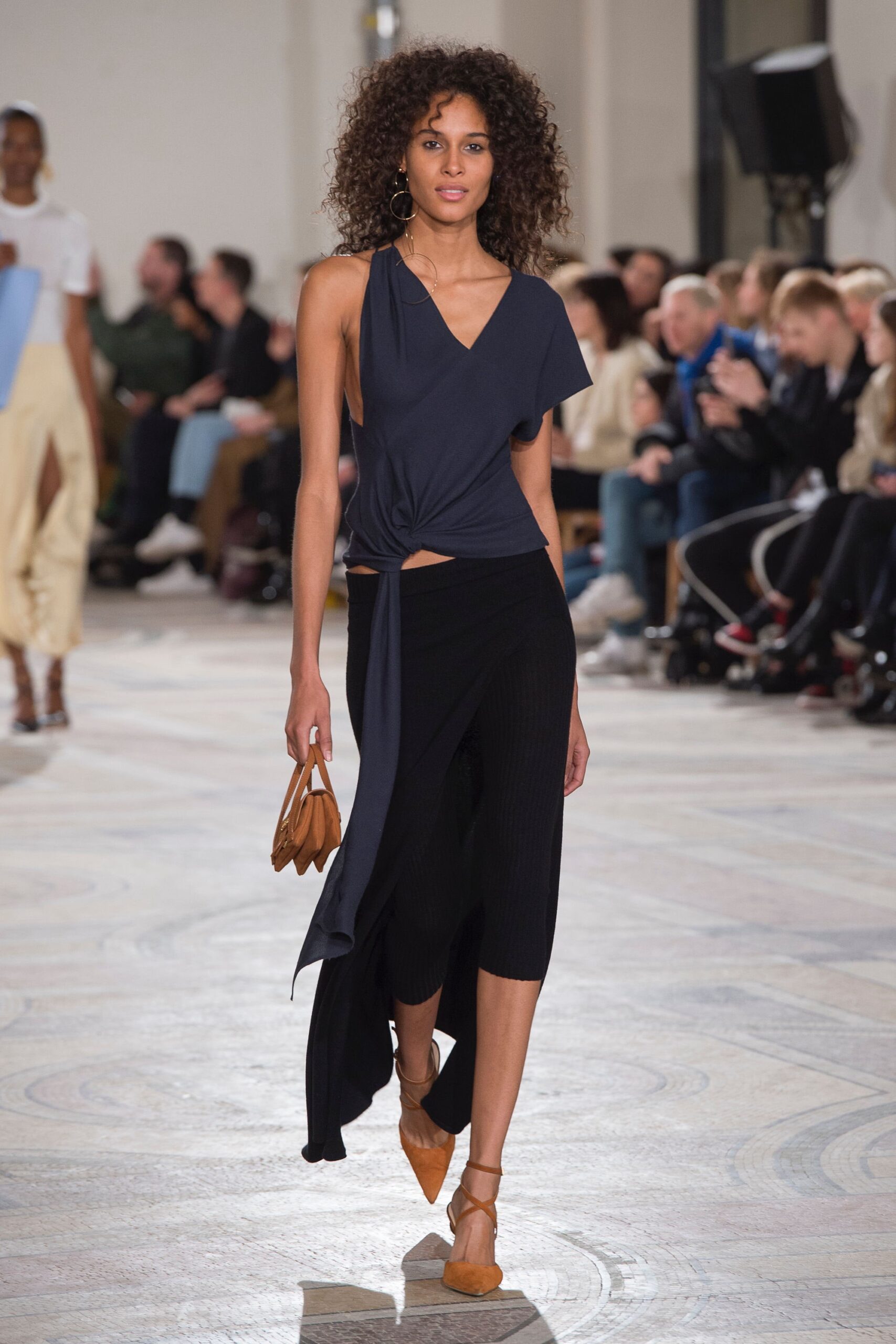 Jacquemus F/W 18 Look 21