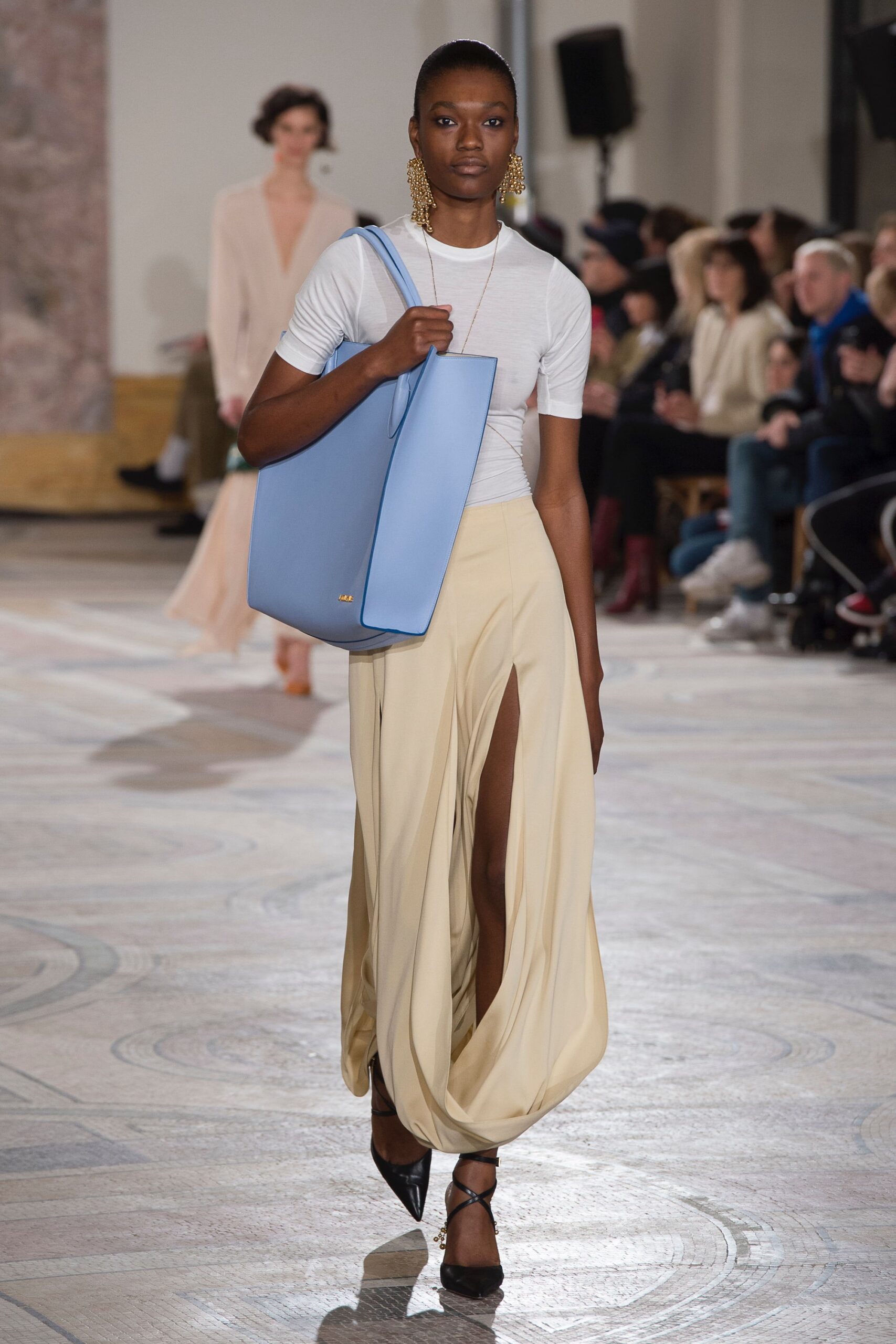 Jacquemus F/W 18 Look 22
