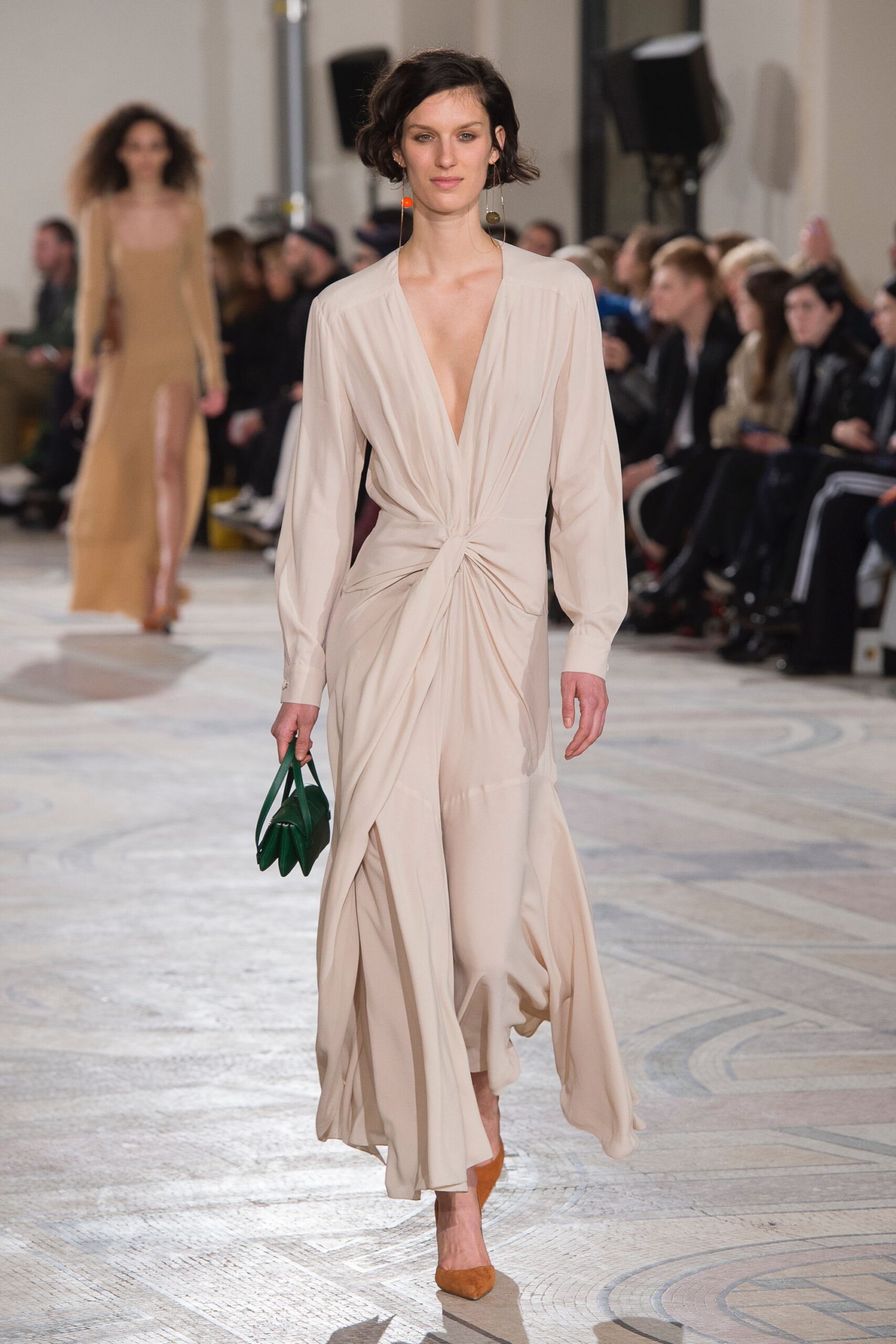 Jacquemus F/W 18 Look 23