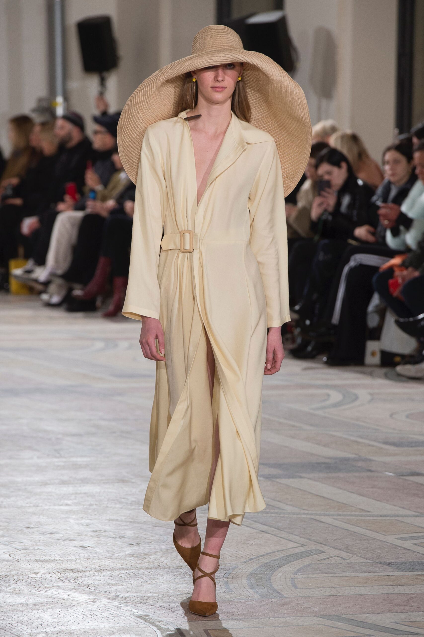 Jacquemus F/W 18 Look 26