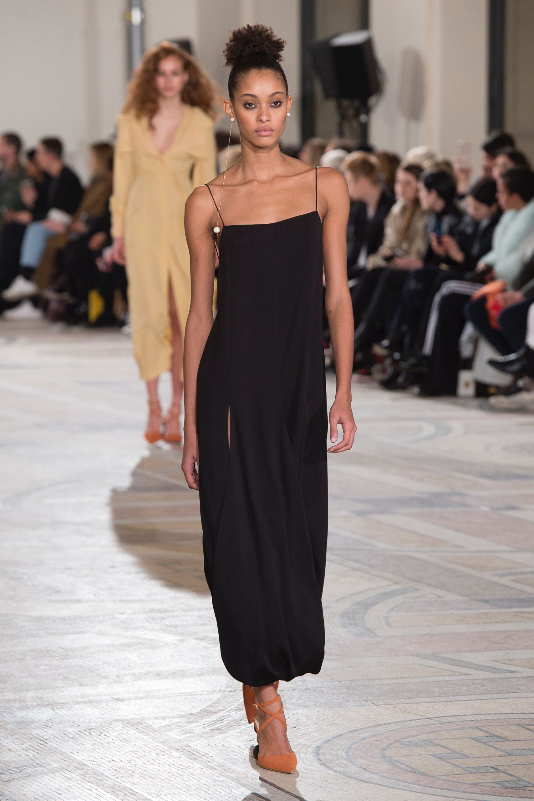 Jacquemus F/W 18 Look 38