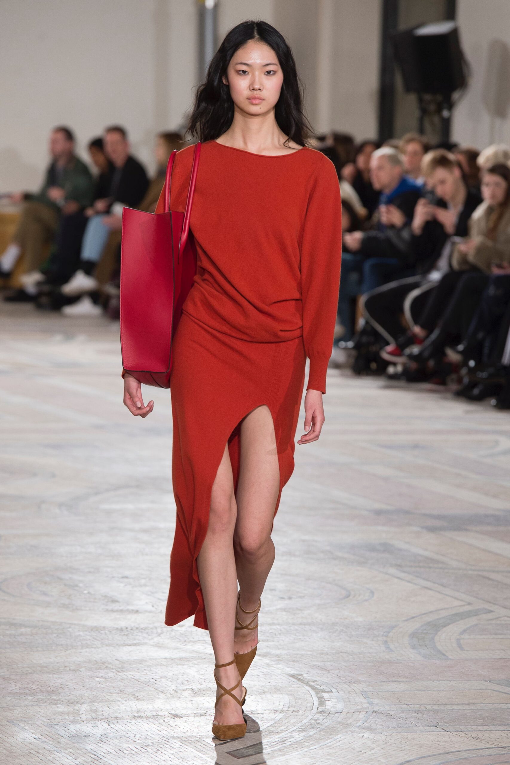 Jacquemus F/W 18 Look 43