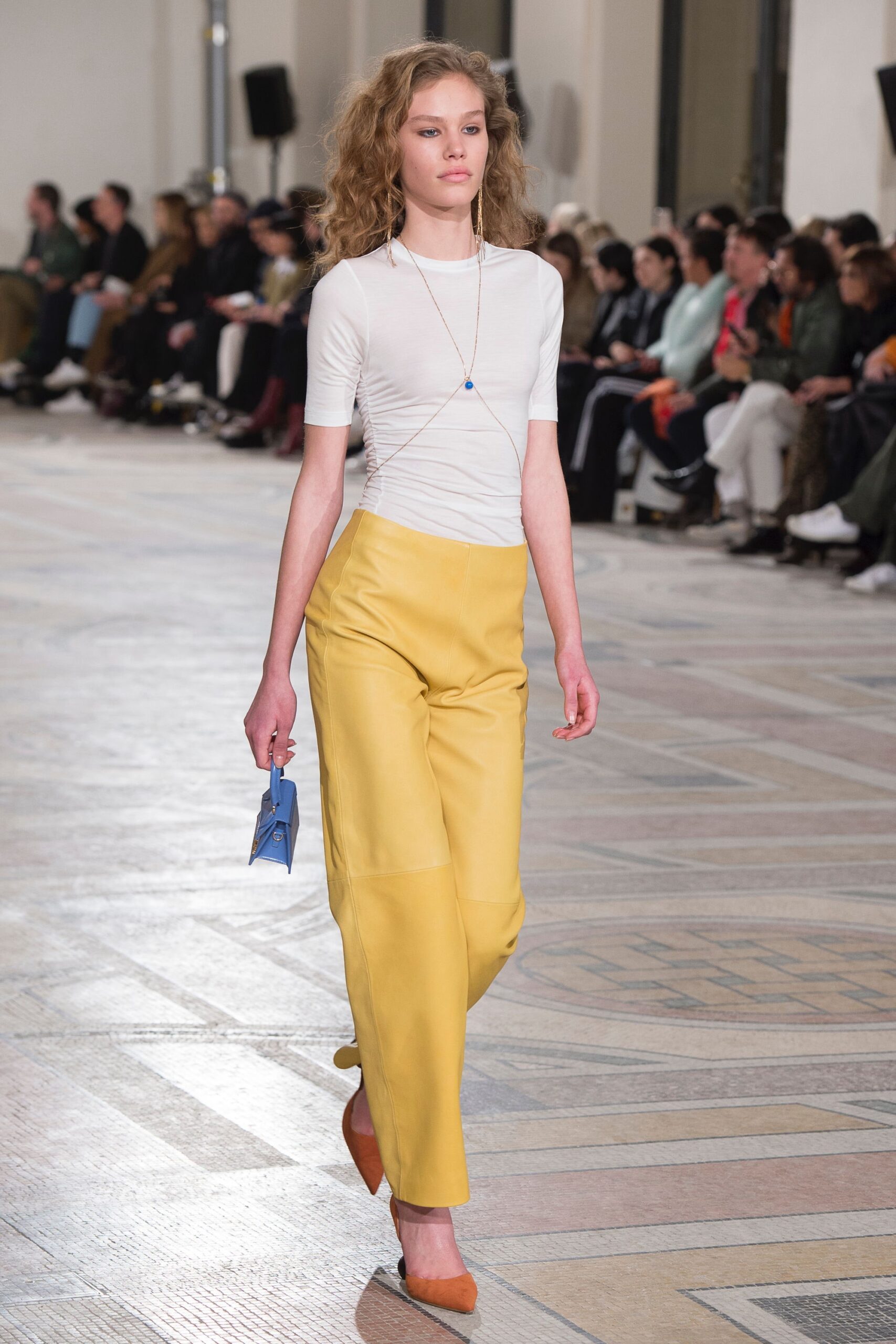 Jacquemus F/W 18 Look 44