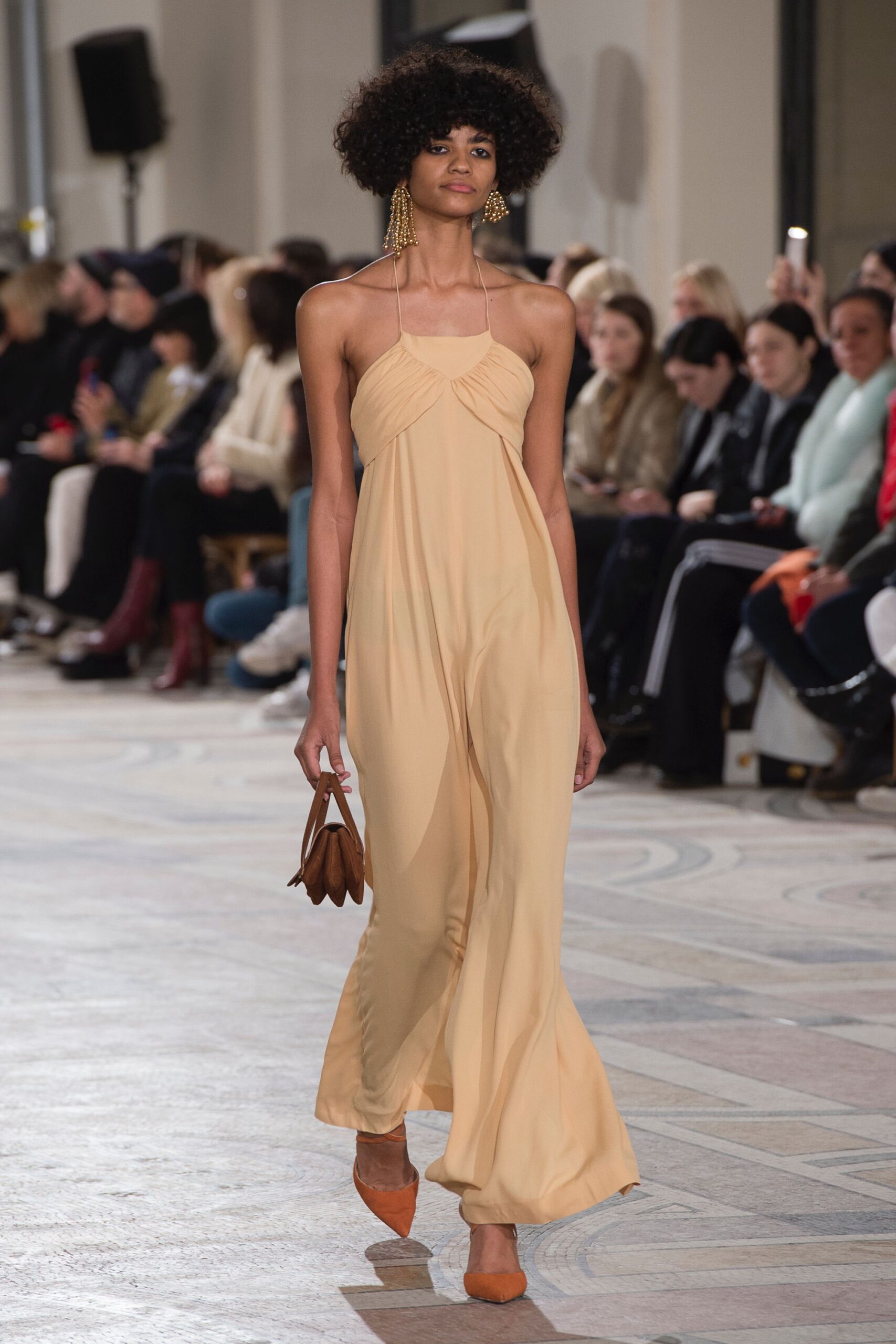 Jacquemus F/W 18 Look 53