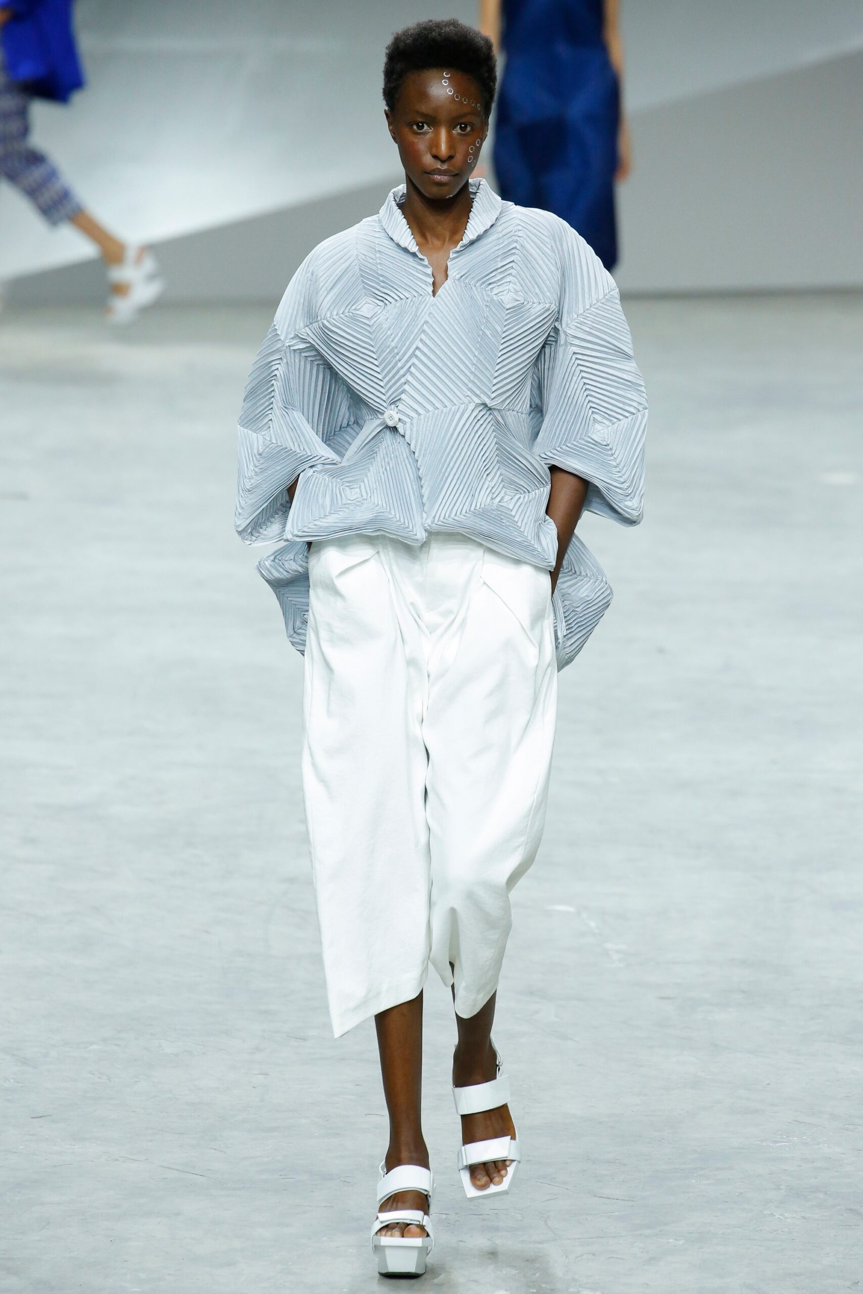 Issey Miyake S/S 17 Look 28