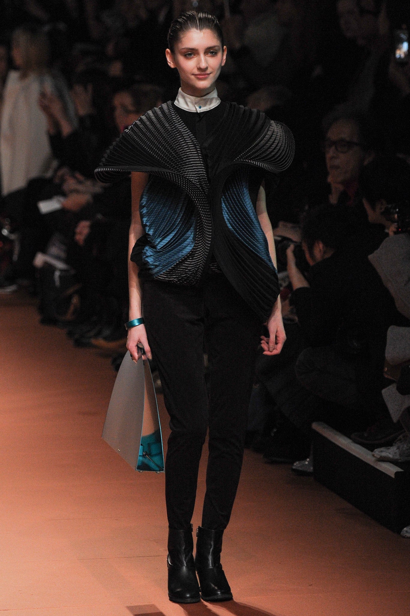 Issey Miyake F/W 14 Look 2
