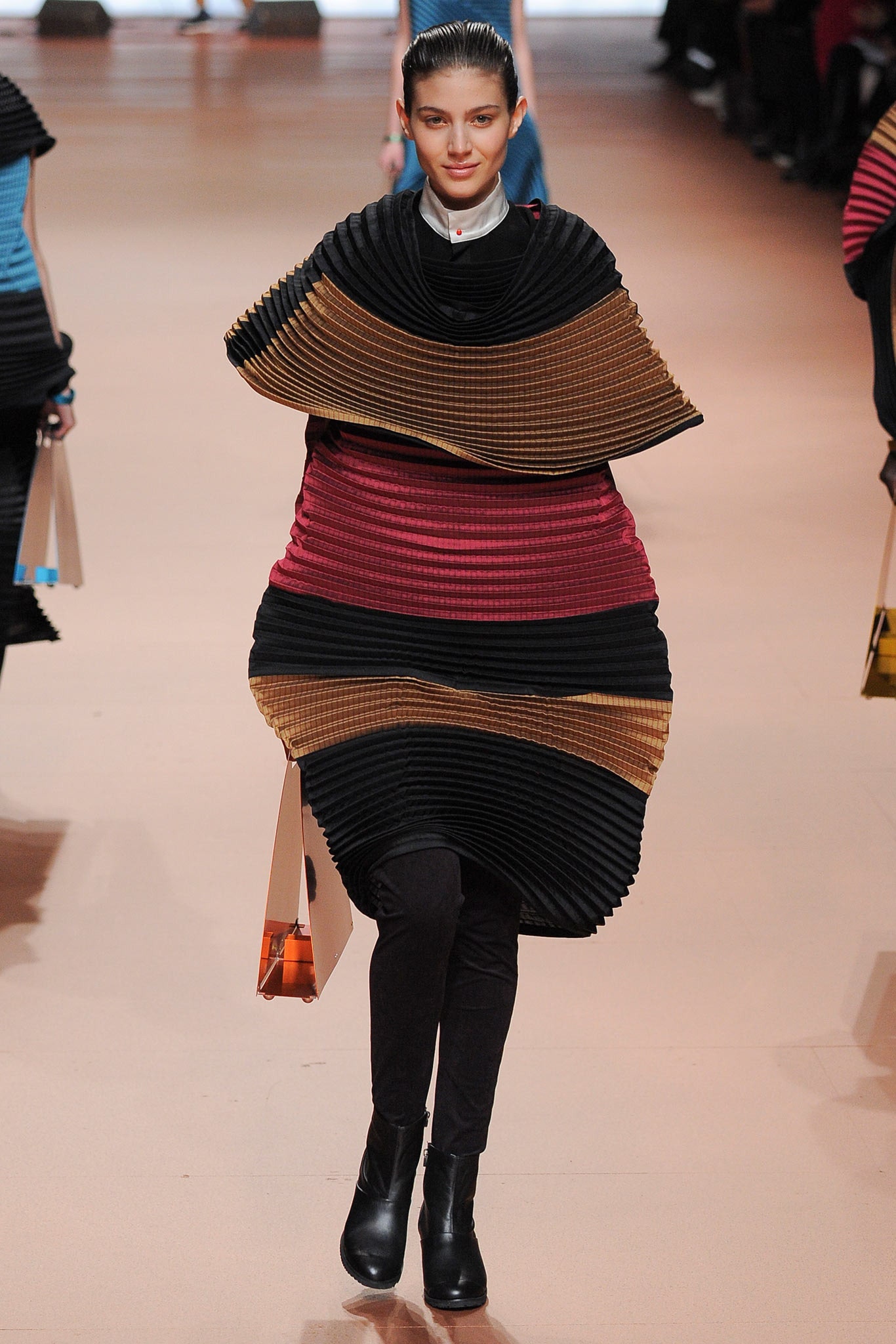 Issey Miyake F/W 14 Look 4