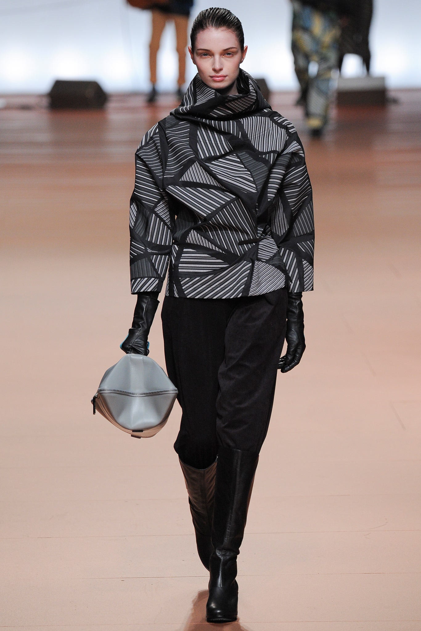 Issey Miyake F/W 14 Look 9