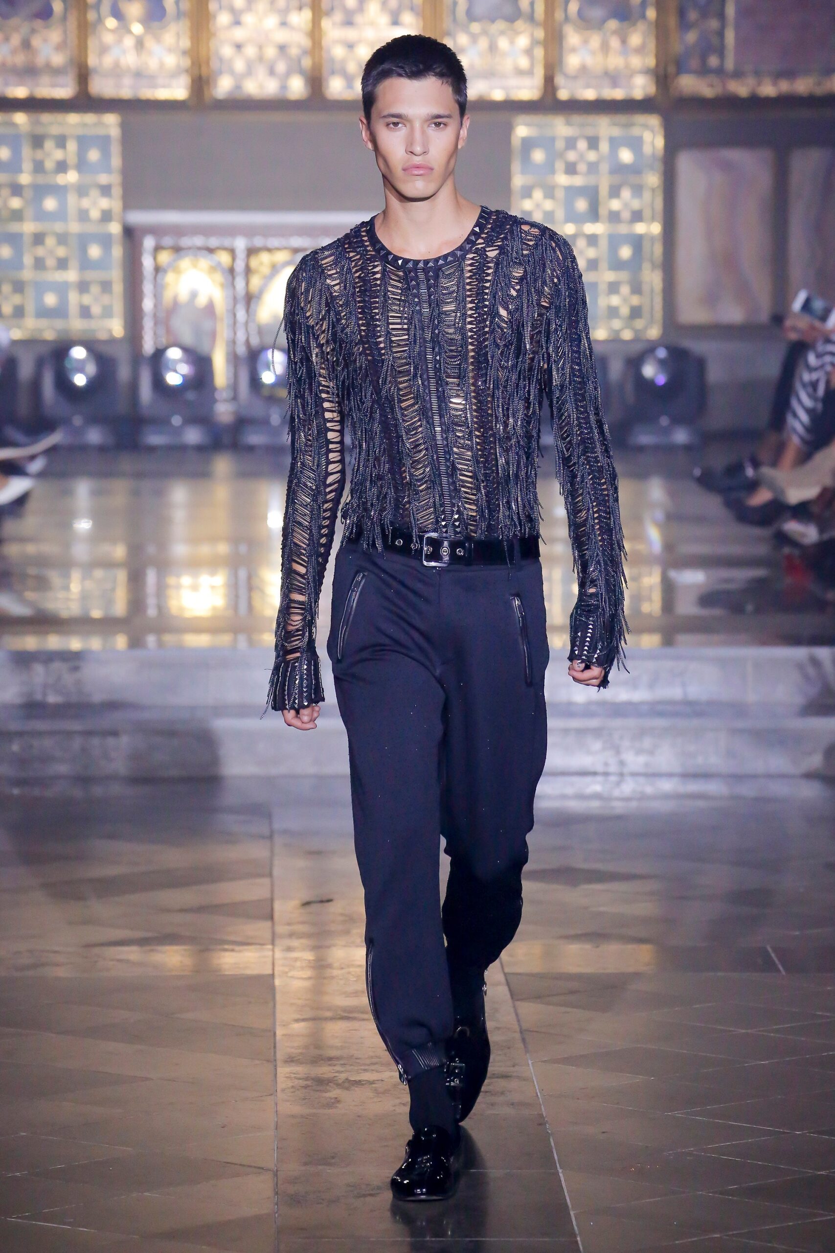 Julien Macdonald S/S 19 Look 12